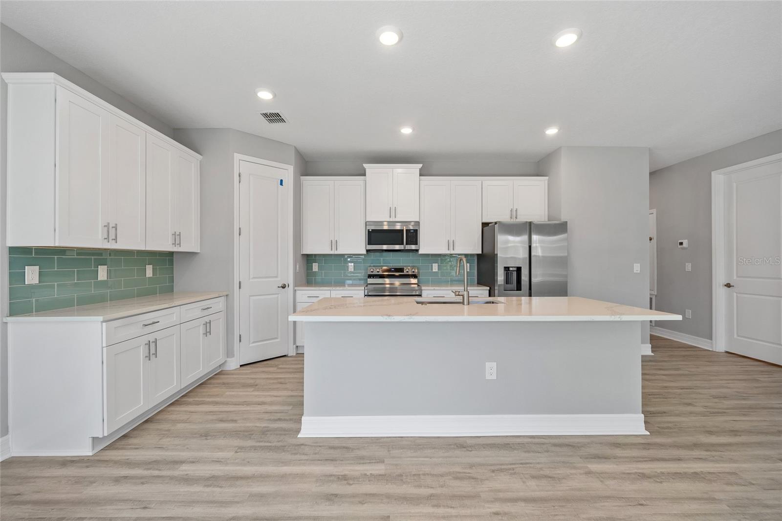 1301 PRESTON ST, PORT CHARLOTTE, FL, 33952