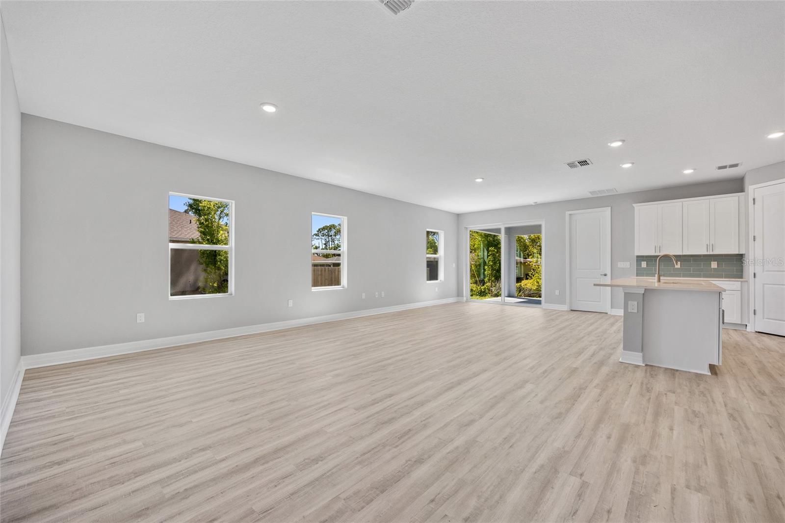 1301 PRESTON ST, PORT CHARLOTTE, FL, 33952