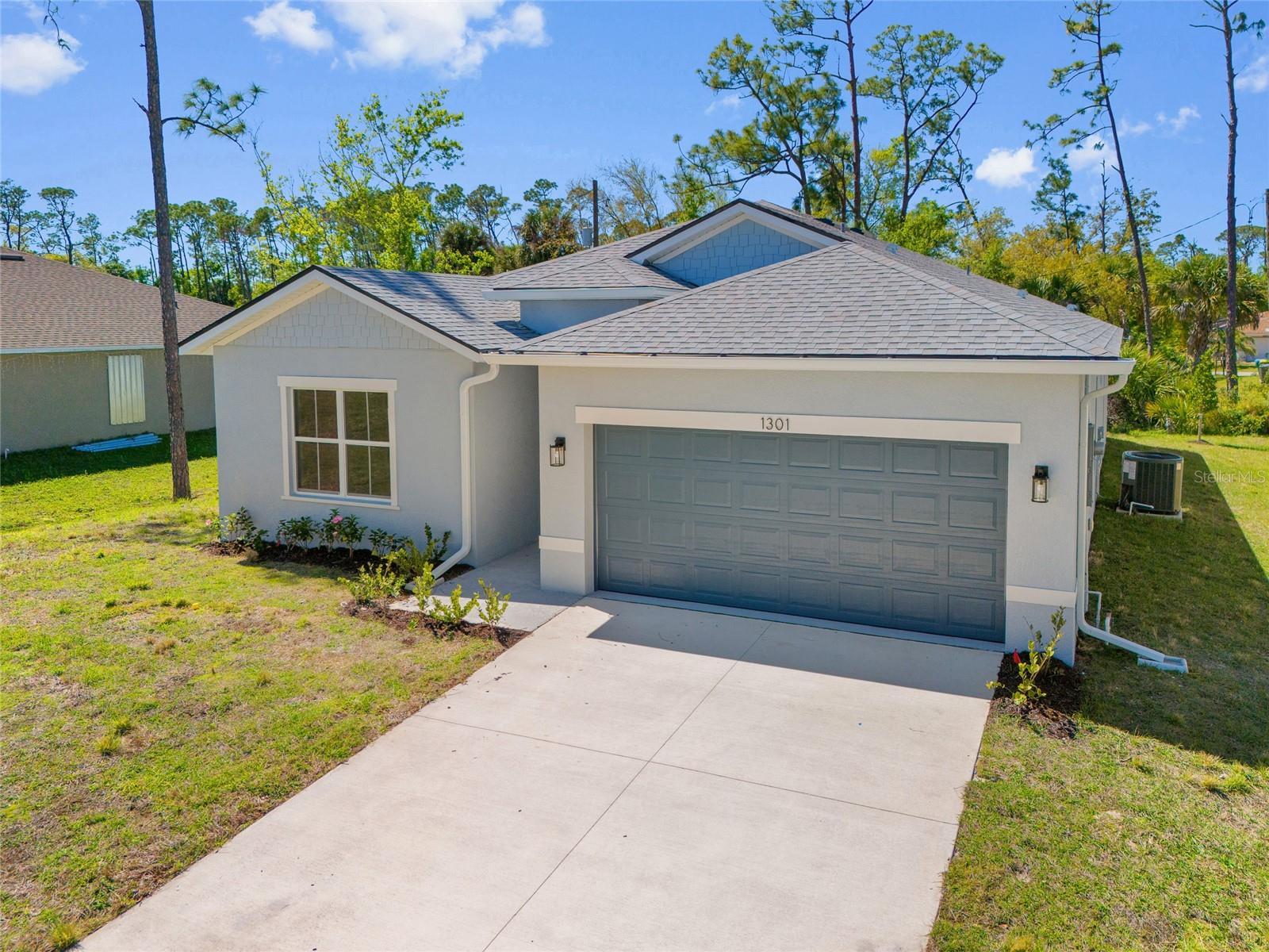 1301 PRESTON ST, PORT CHARLOTTE, FL, 33952