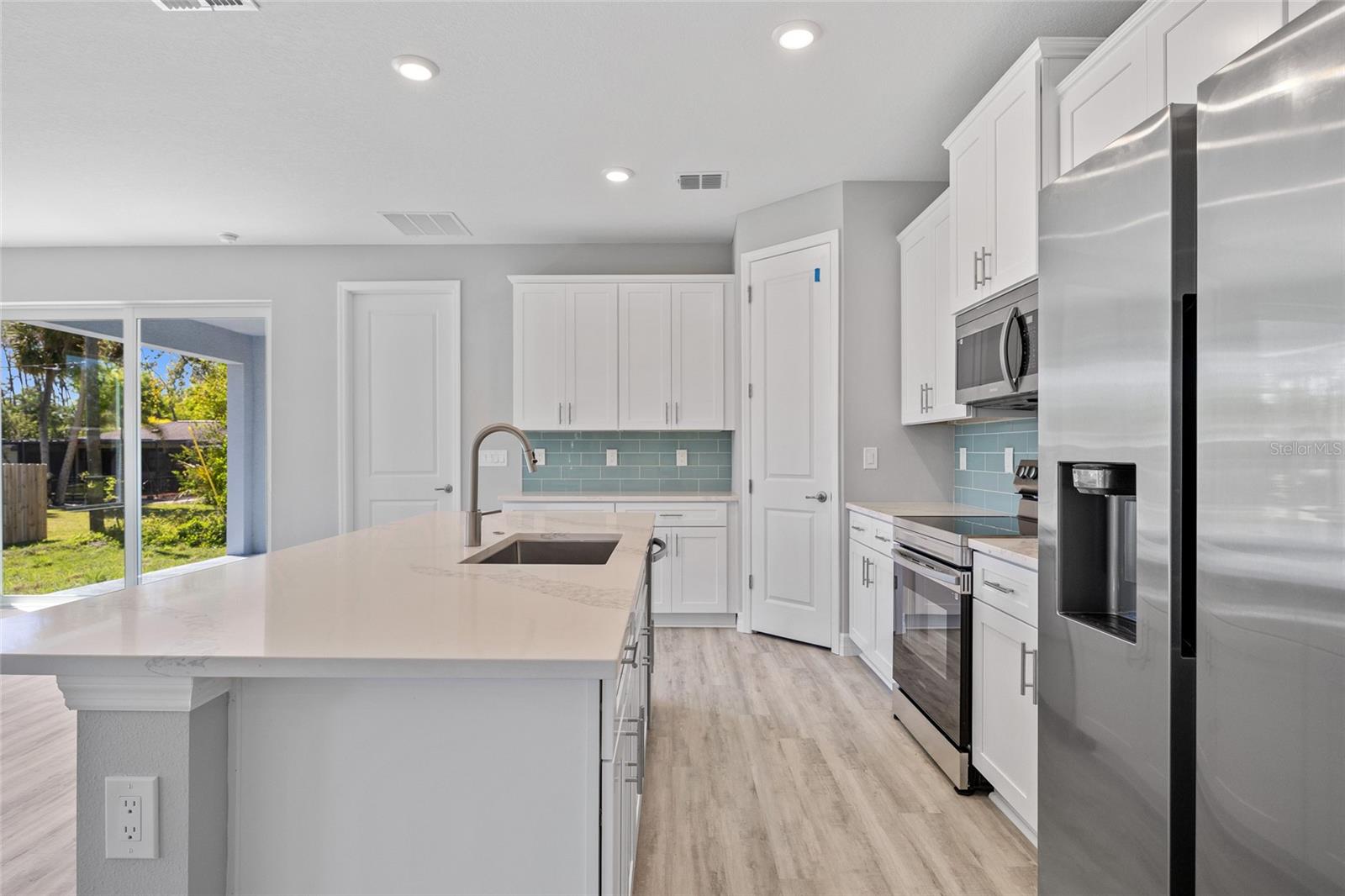 1301 PRESTON ST, PORT CHARLOTTE, FL, 33952