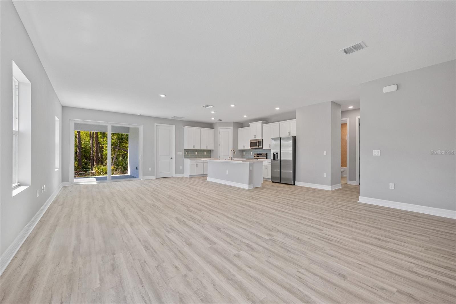 1301 PRESTON ST, PORT CHARLOTTE, FL, 33952