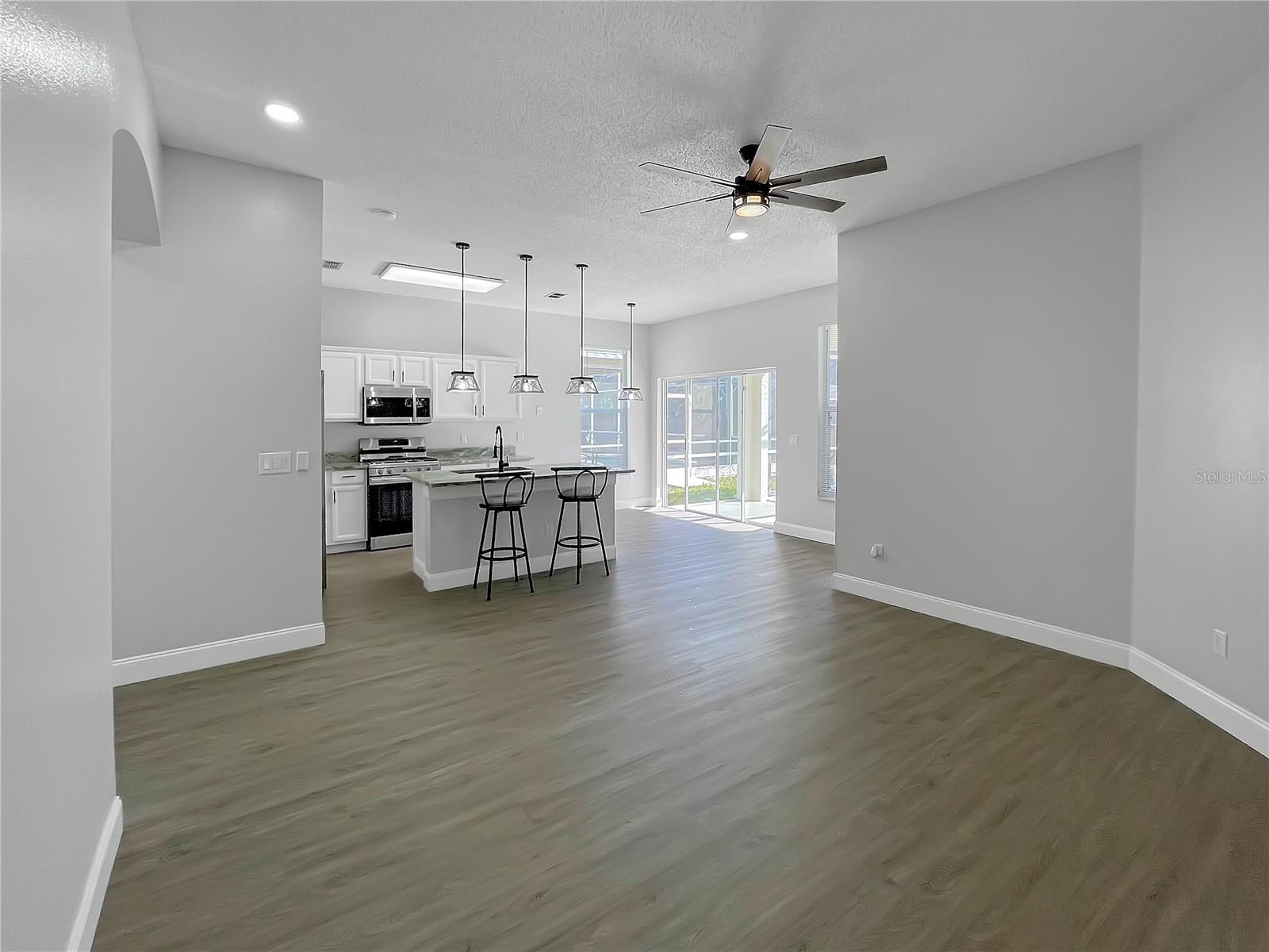 1030 JAYBEE AVE, DAVENPORT, FL, 33897