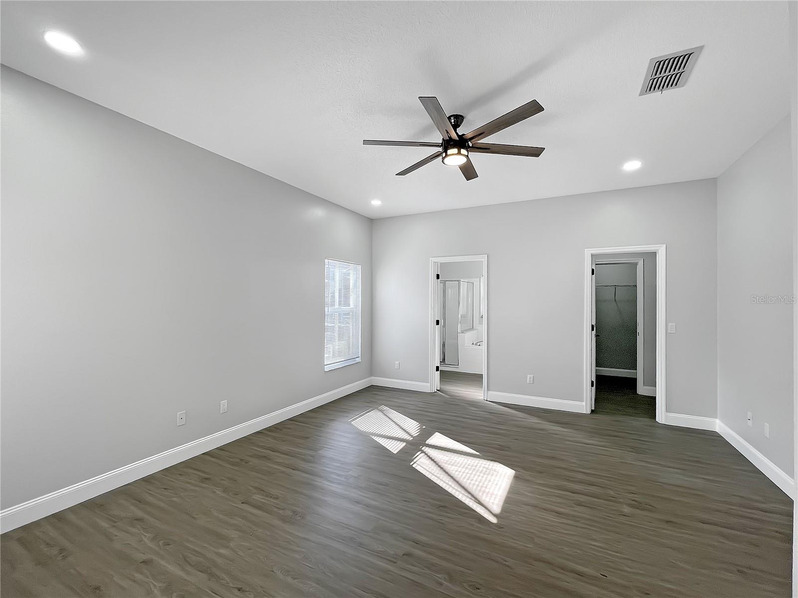 1030 JAYBEE AVE, DAVENPORT, FL, 33897