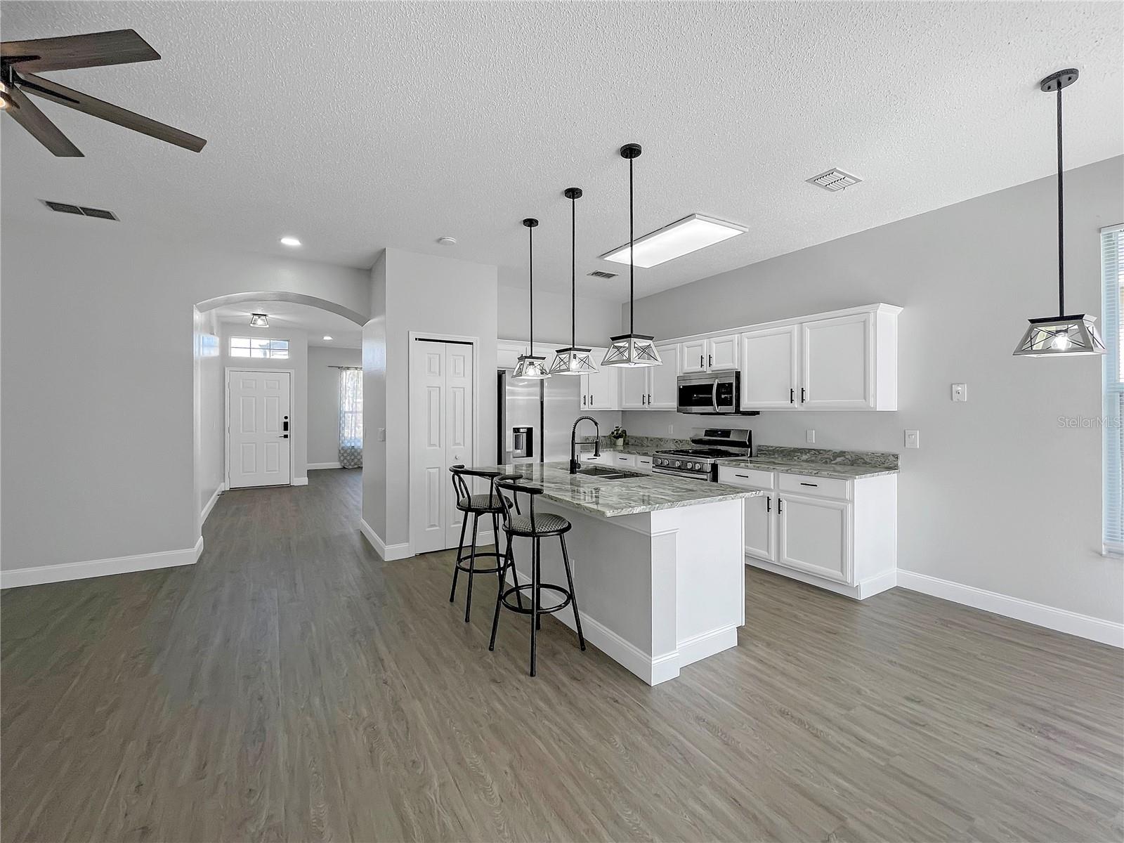 1030 JAYBEE AVE, DAVENPORT, FL, 33897