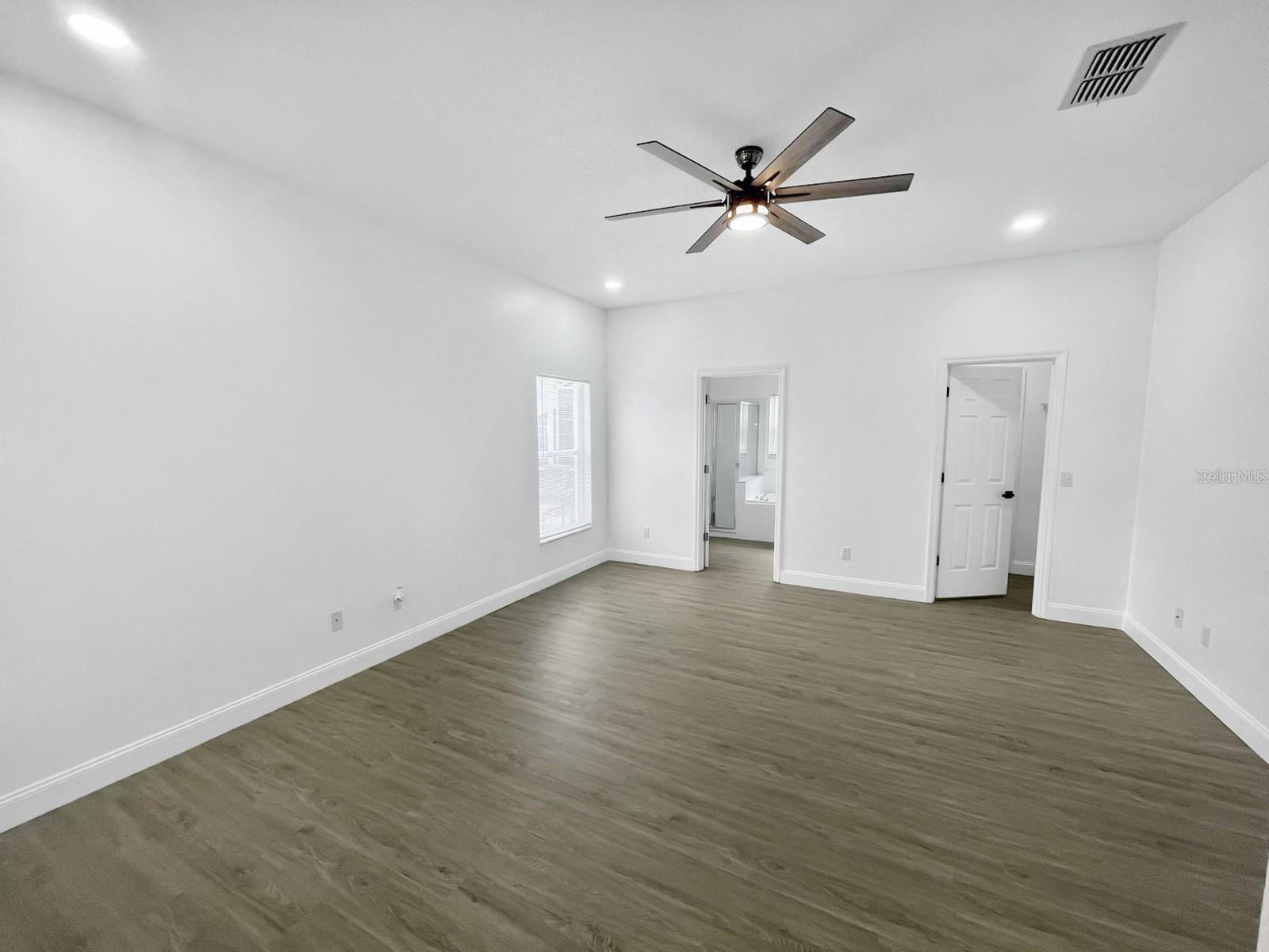 1030 JAYBEE AVE, DAVENPORT, FL, 33897