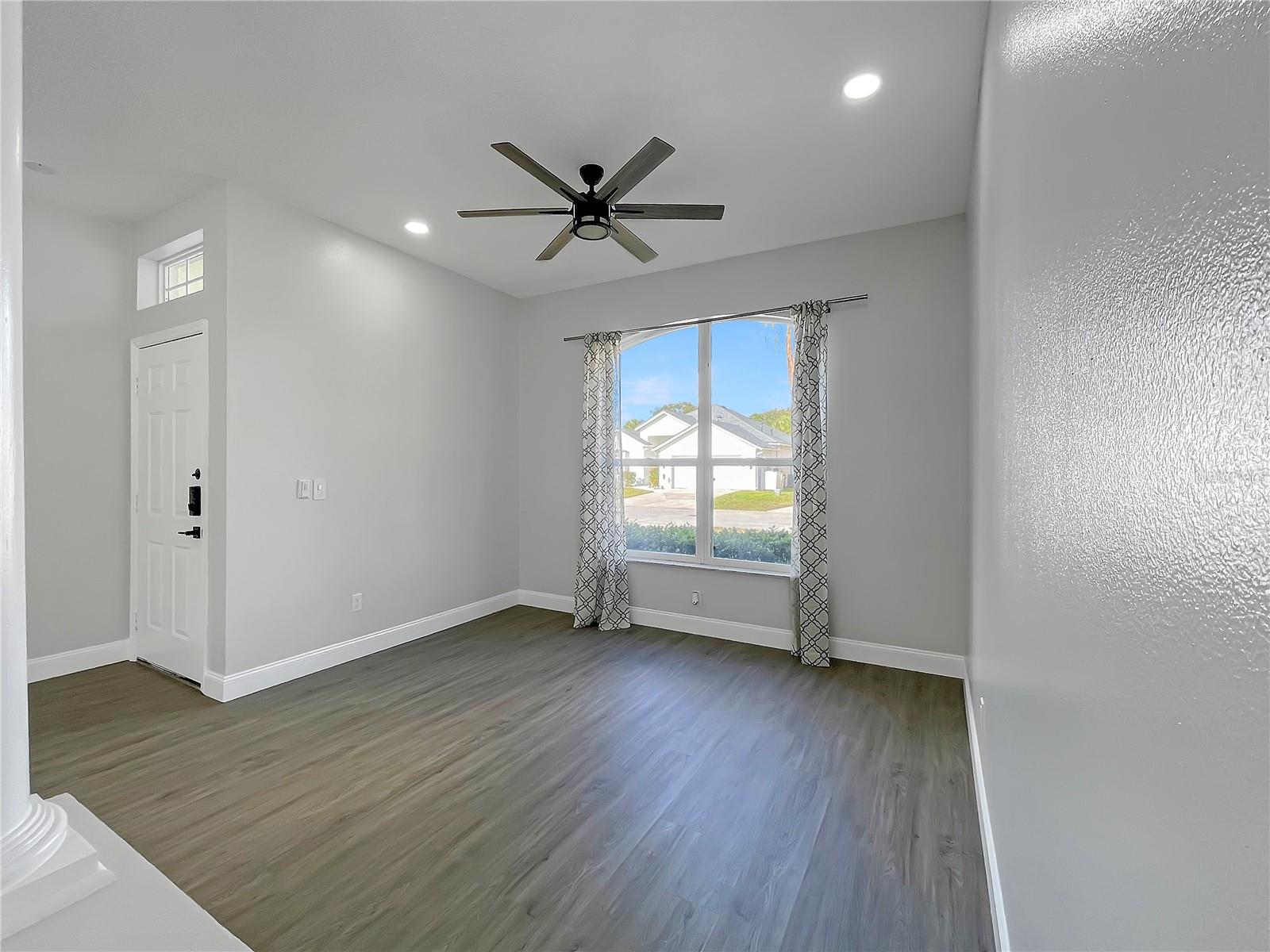 1030 JAYBEE AVE, DAVENPORT, FL, 33897