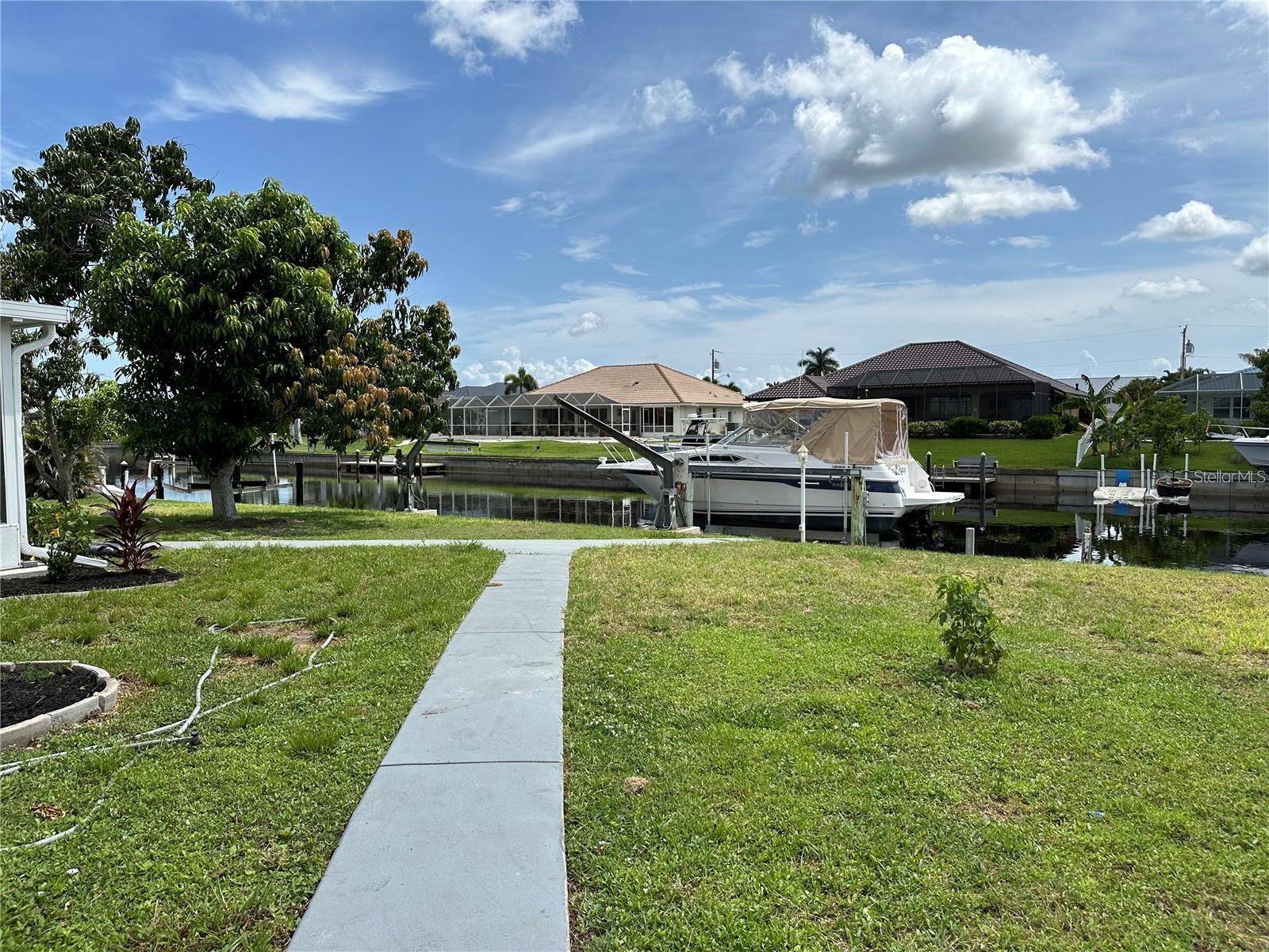 618 SANTA MARGERITA LN, PUNTA GORDA, FL, 33950