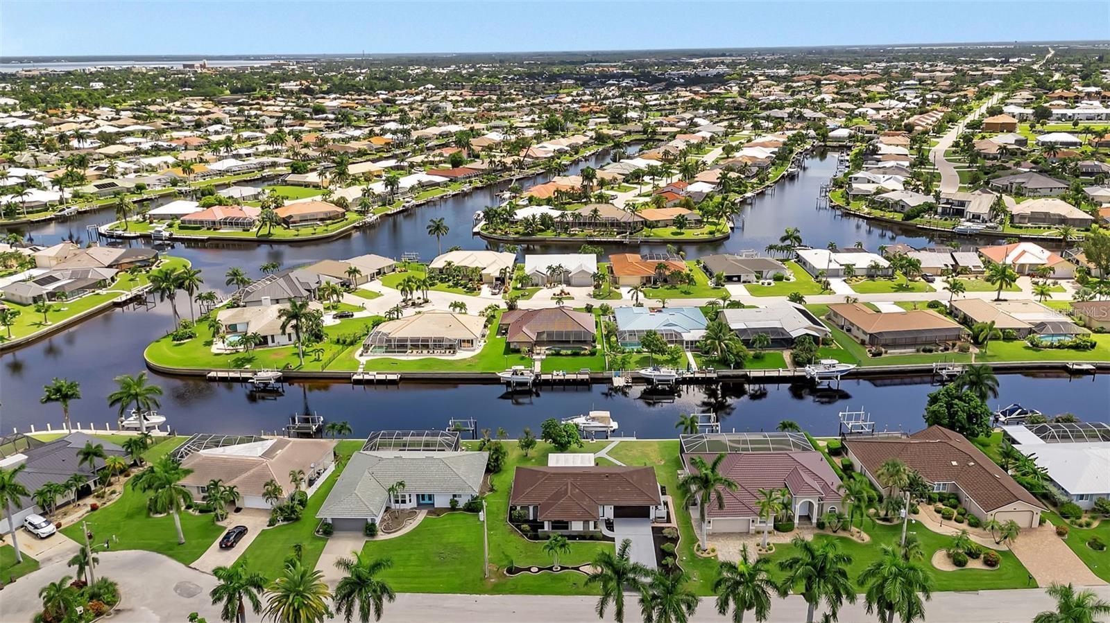 618 SANTA MARGERITA LN, PUNTA GORDA, FL, 33950