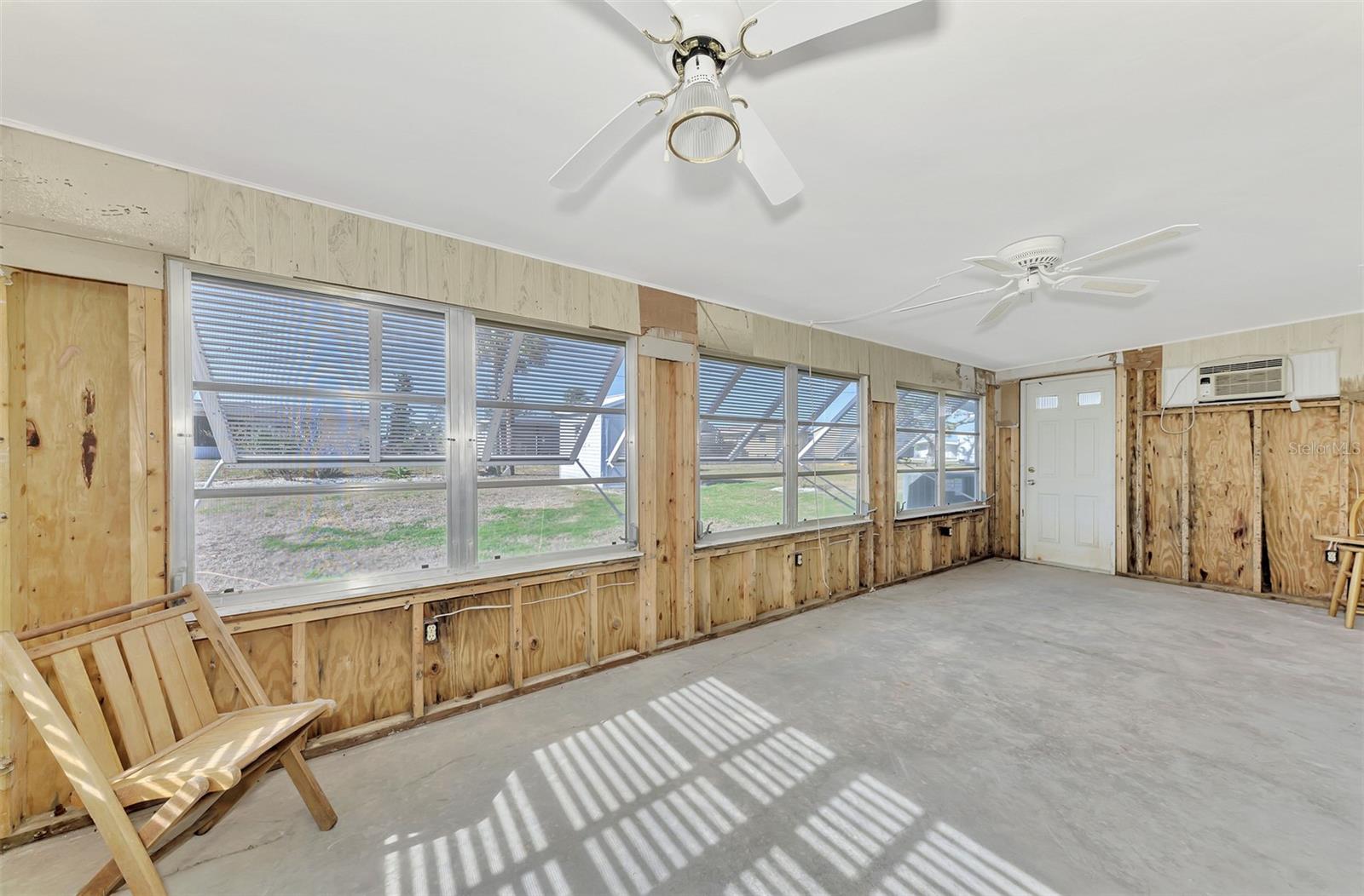 105 CRESTVIEW DR, ENGLEWOOD, FL, 34223