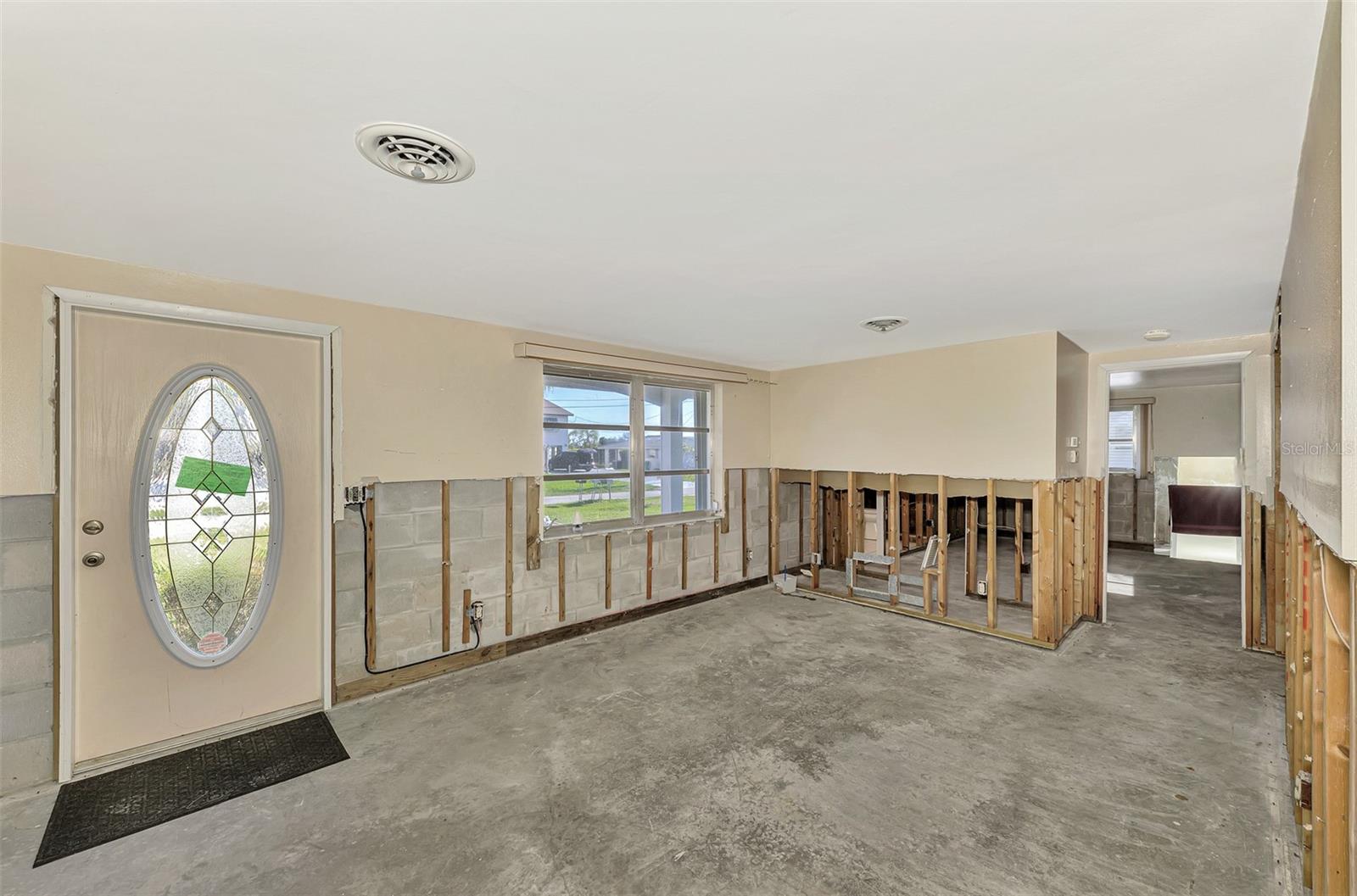 105 CRESTVIEW DR, ENGLEWOOD, FL, 34223