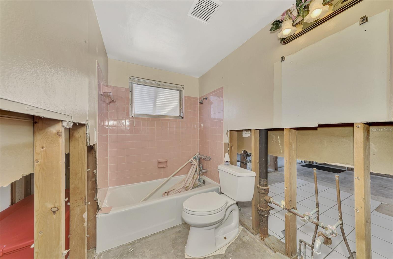 105 CRESTVIEW DR, ENGLEWOOD, FL, 34223