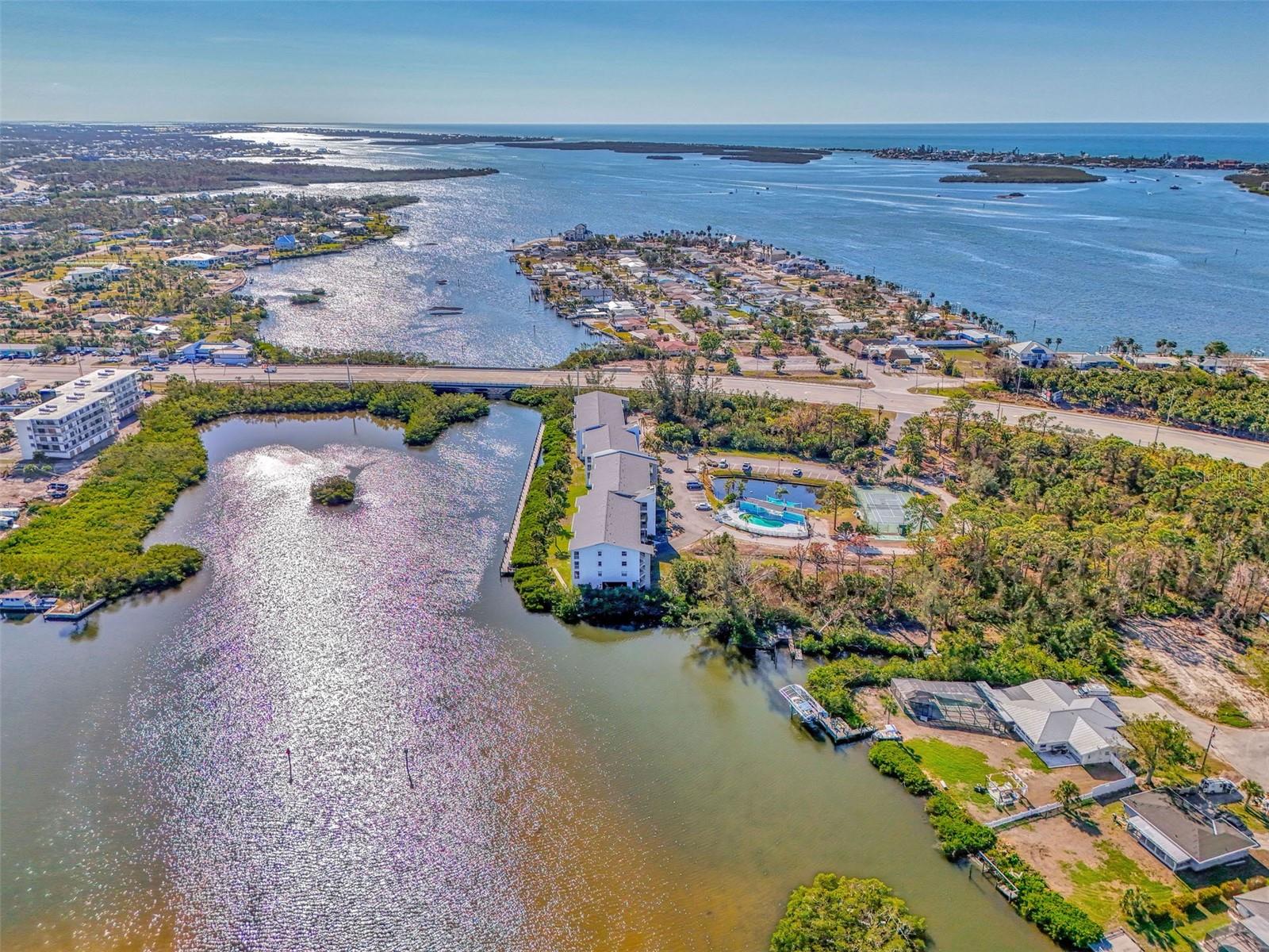 105 CRESTVIEW DR, ENGLEWOOD, FL, 34223