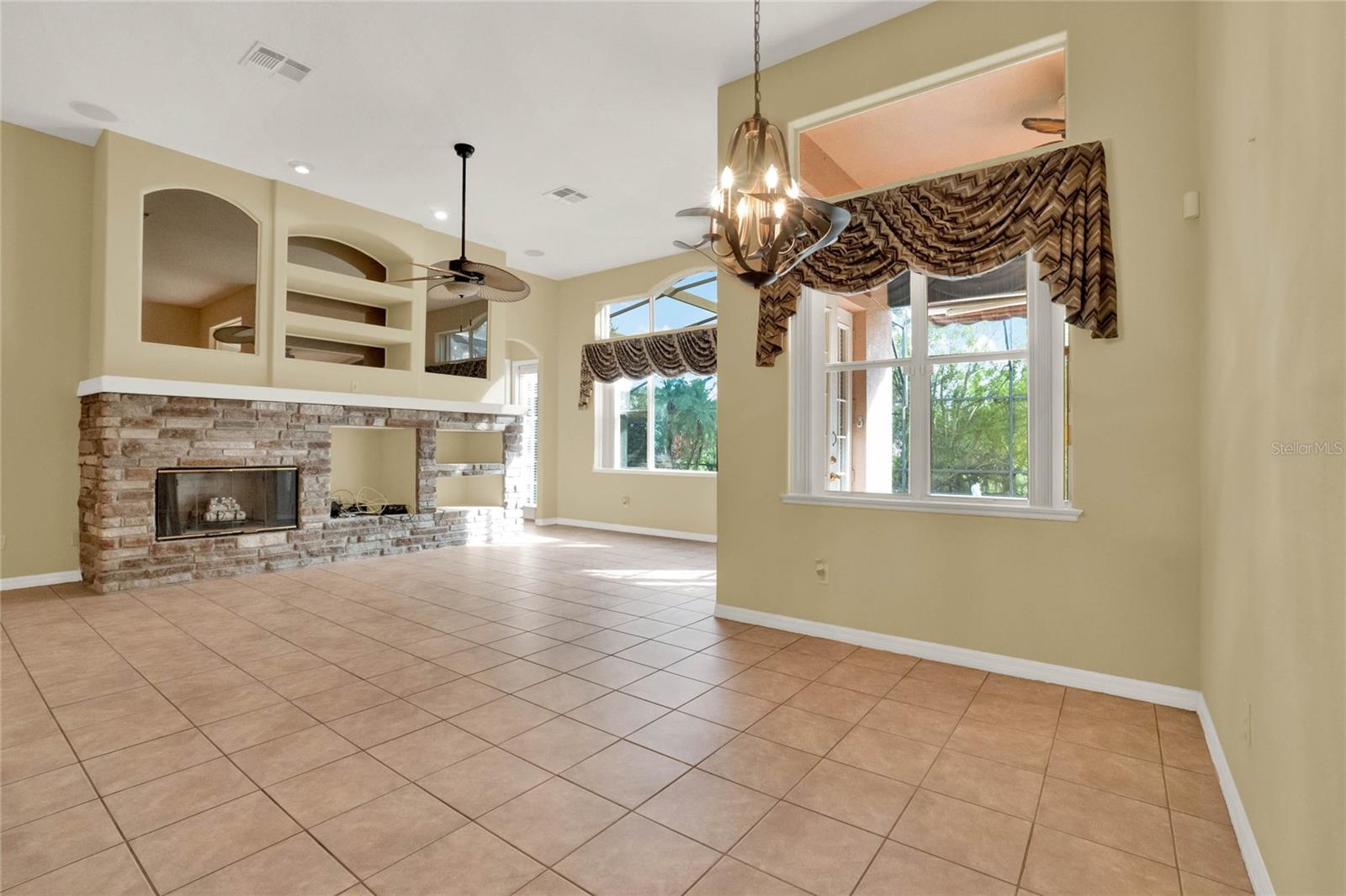 2108 DRIVE WAY, KISSIMMEE, FL, 34746
