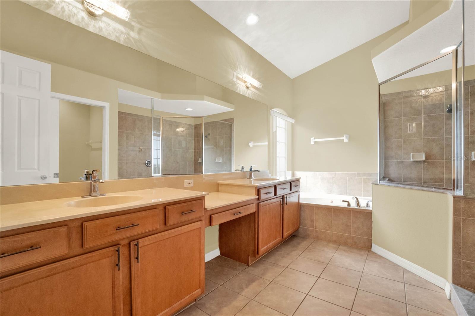 2108 DRIVE WAY, KISSIMMEE, FL, 34746