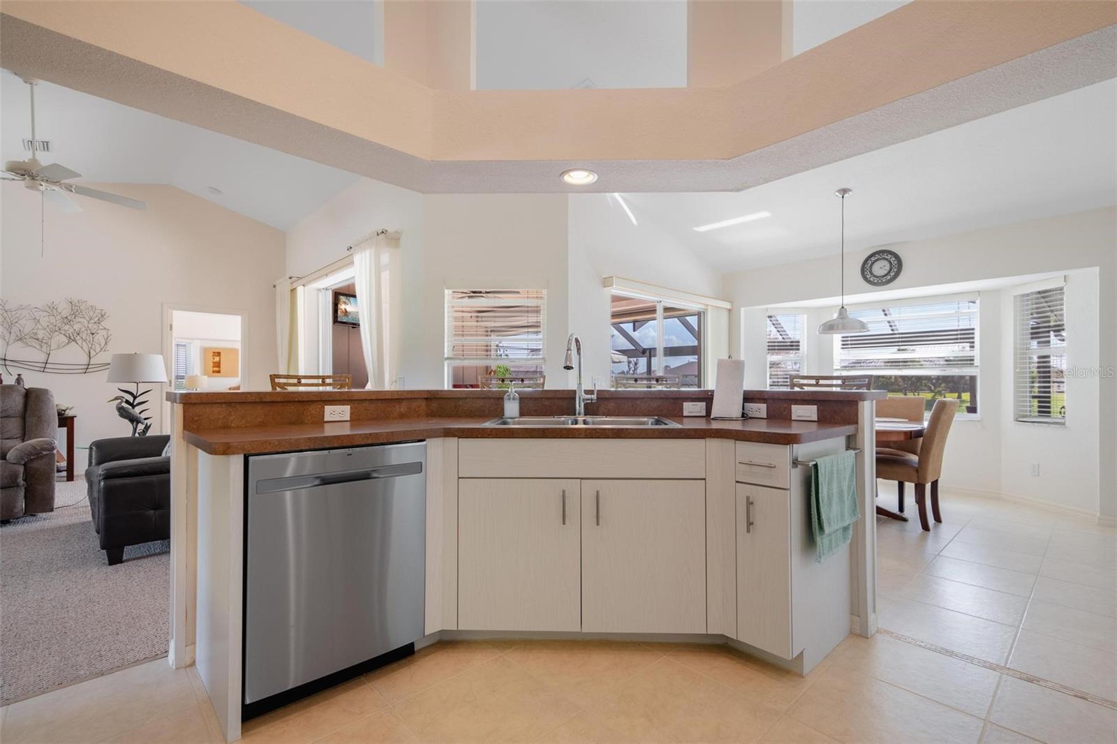 92 WHITE MARSH LN, ROTONDA WEST, FL, 33947