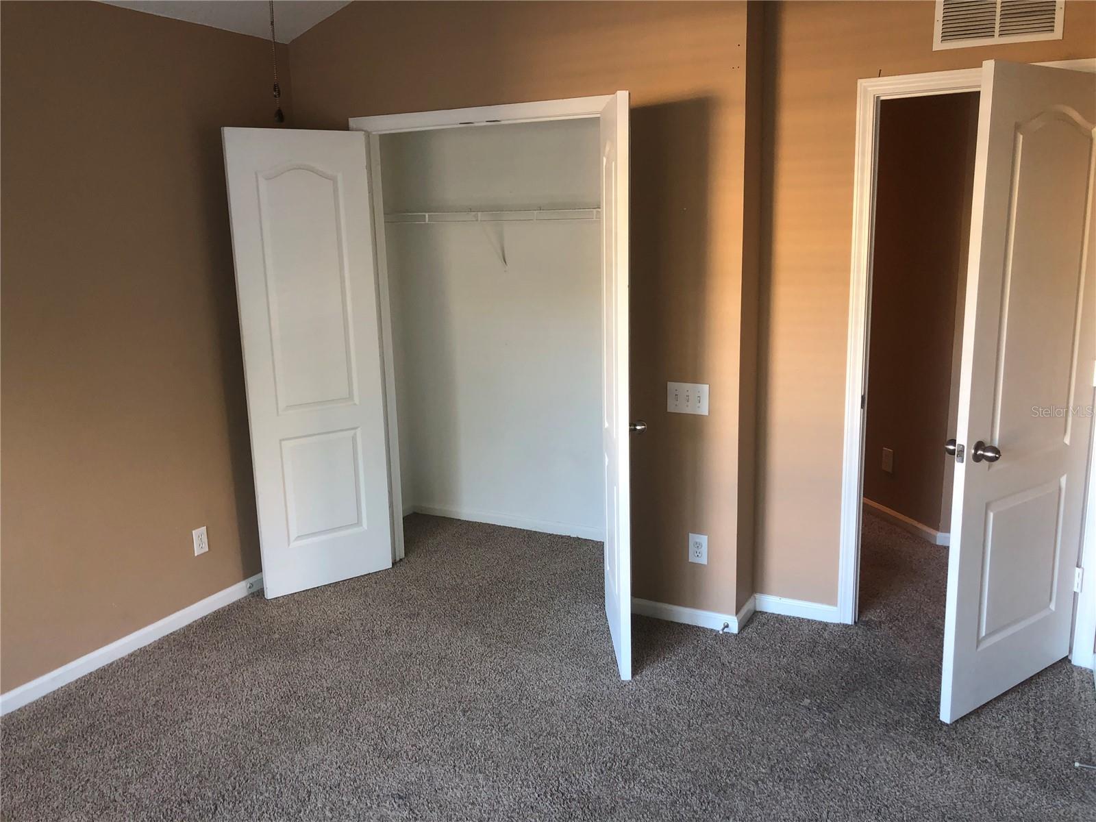 8456 SANDY BEACH ST, TAMPA, FL, 33634