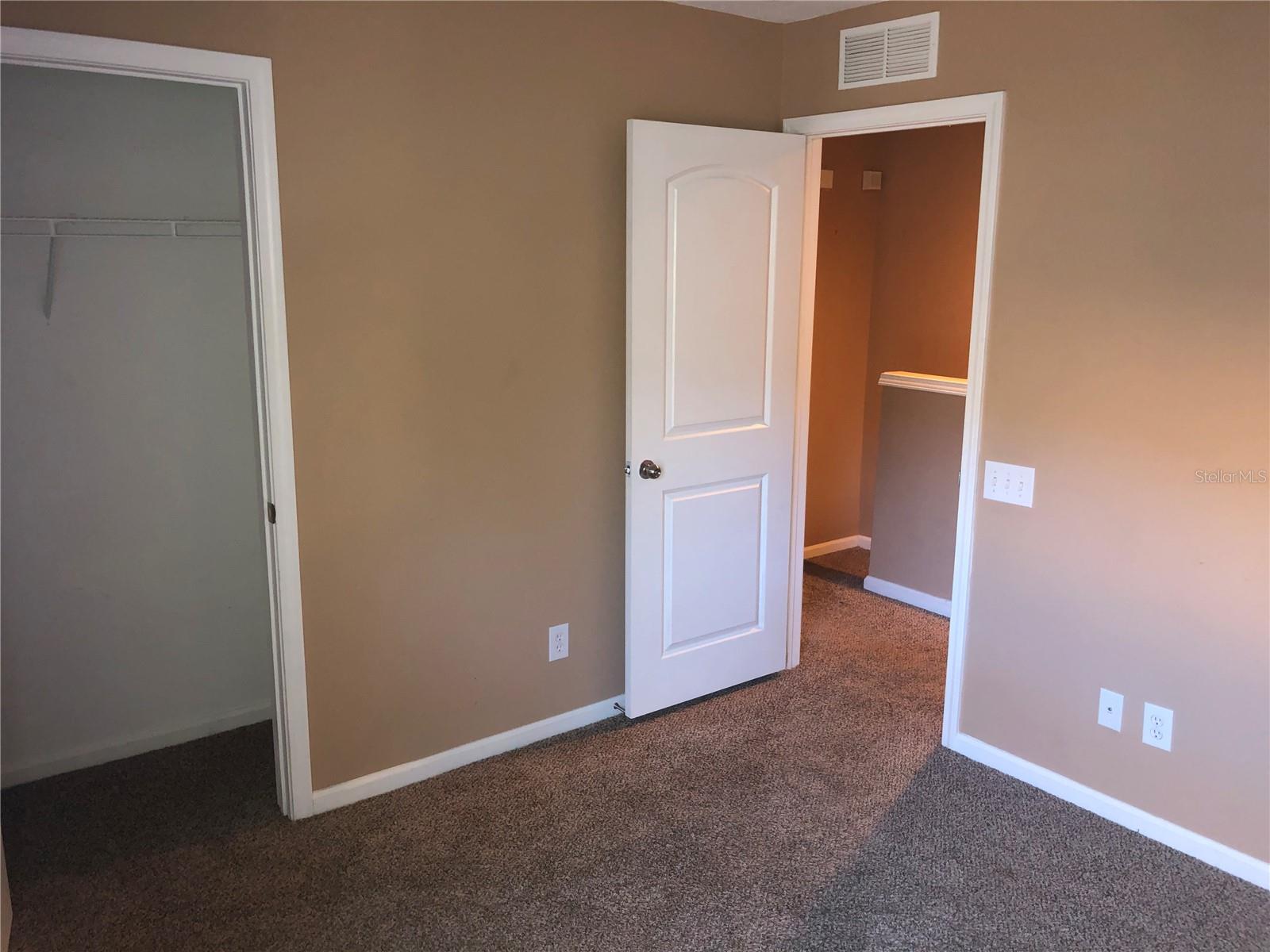 8456 SANDY BEACH ST, TAMPA, FL, 33634