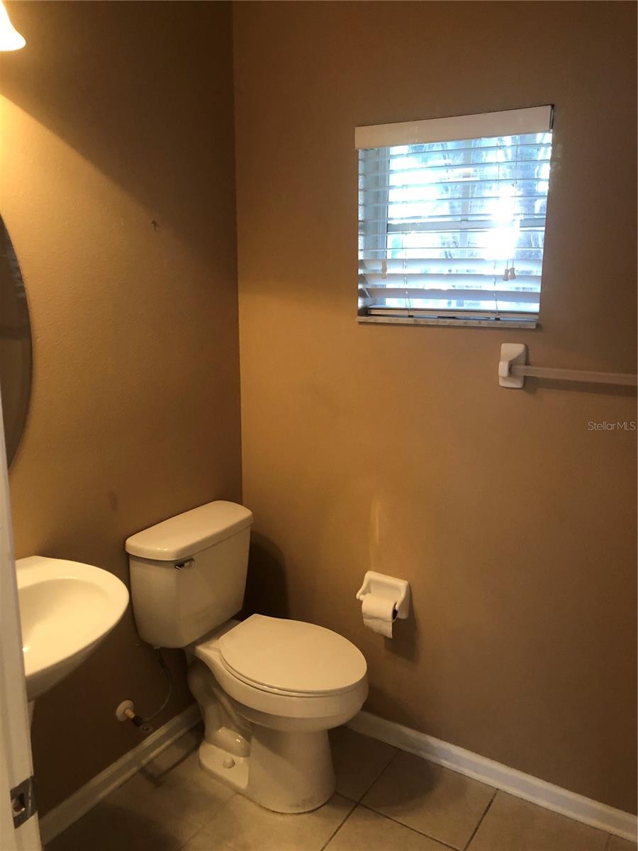 8456 SANDY BEACH ST, TAMPA, FL, 33634