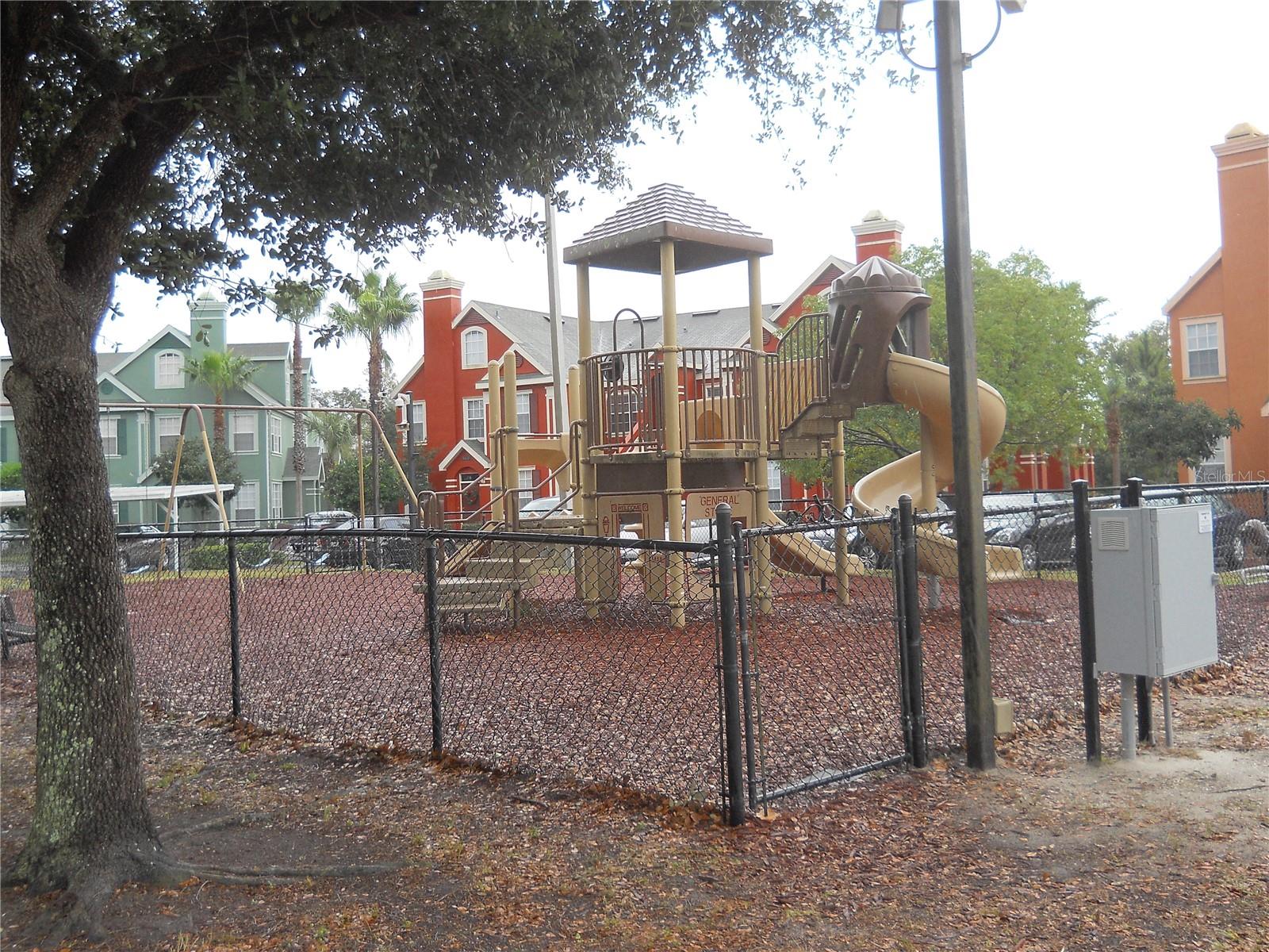 9638 LAKE CHASE ISLAND WAY, TAMPA, FL, 33626