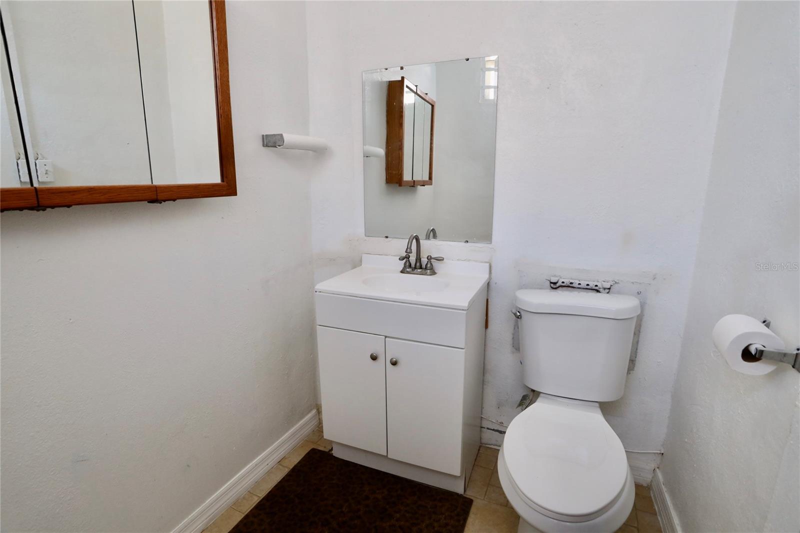 240 S 1ST ST, LAKE WALES, FL, 33853