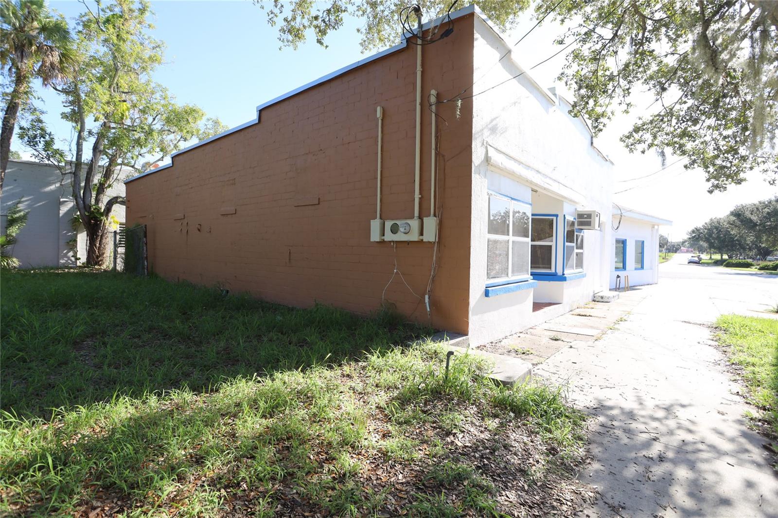 240 S 1ST ST, LAKE WALES, FL, 33853