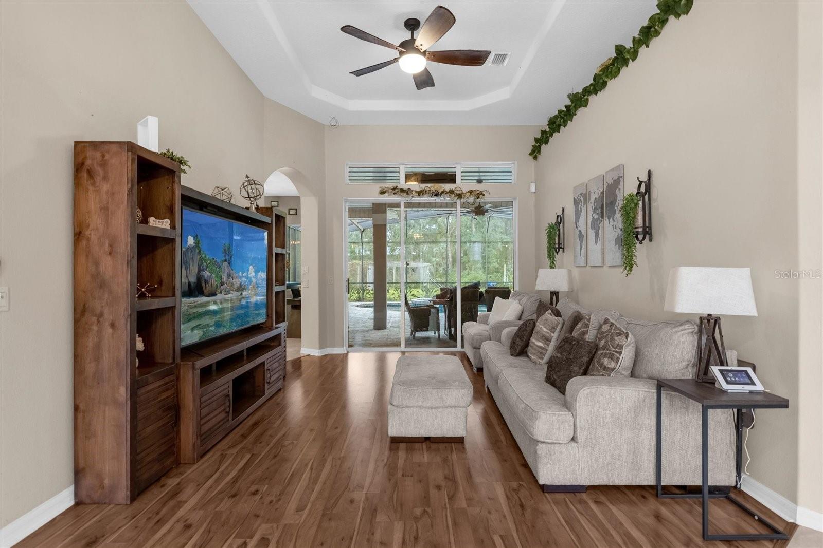 1916 S FARM RD, DELAND, FL, 32720
