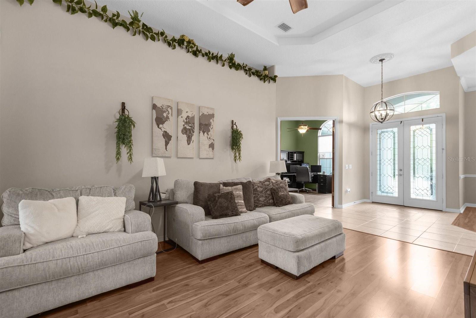1916 S FARM RD, DELAND, FL, 32720