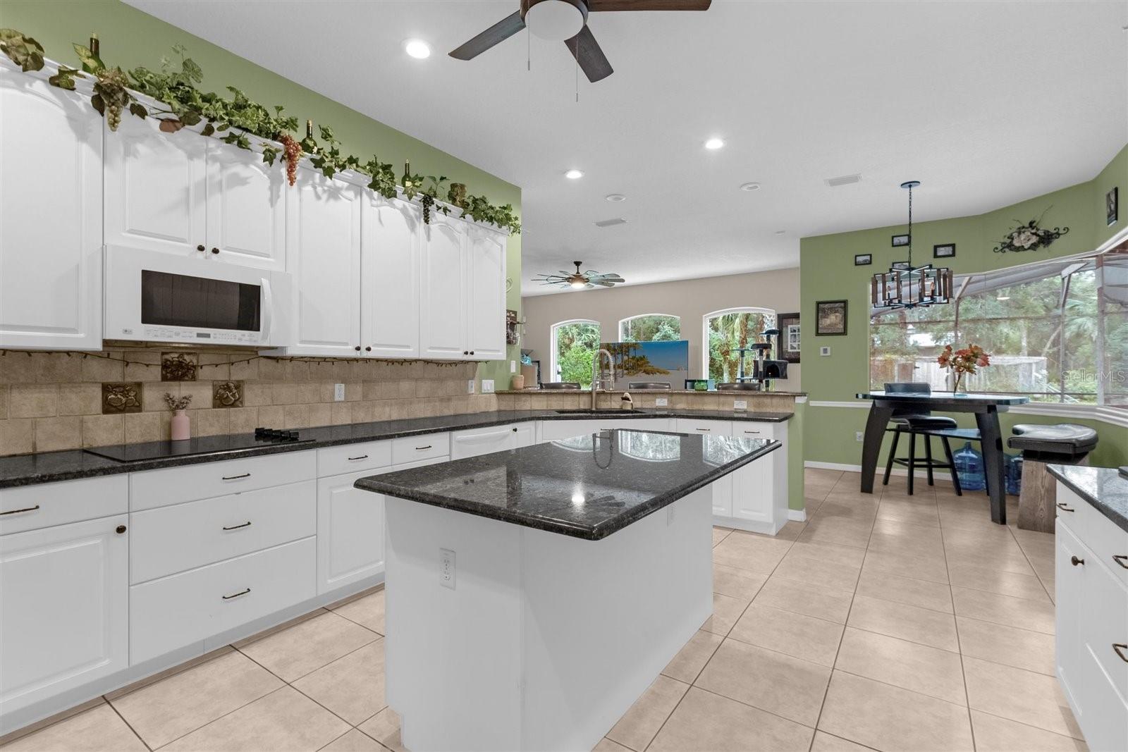 1916 S FARM RD, DELAND, FL, 32720