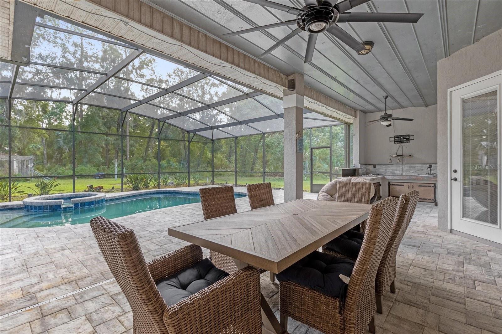 1916 S FARM RD, DELAND, FL, 32720