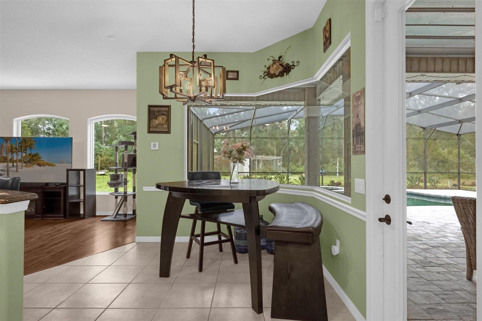 1916 S FARM RD, DELAND, FL, 32720