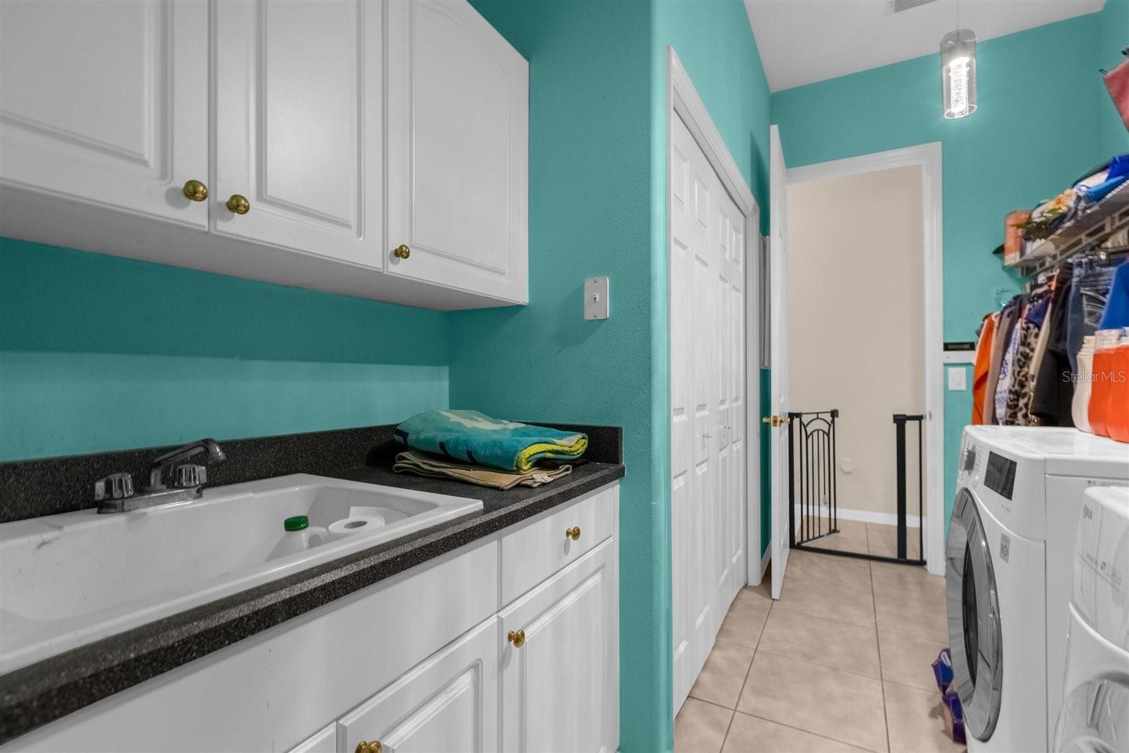 1916 S FARM RD, DELAND, FL, 32720