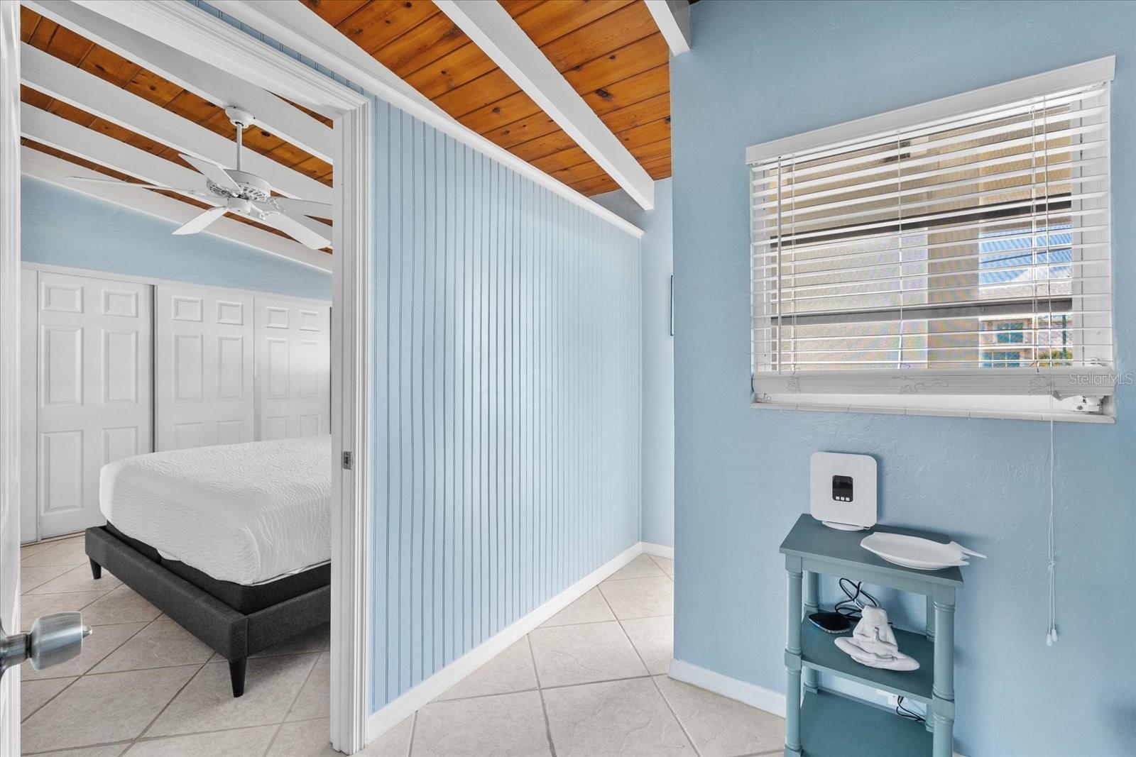 6006 MIDNIGHT PASS RD #8, SARASOTA, FL, 34242