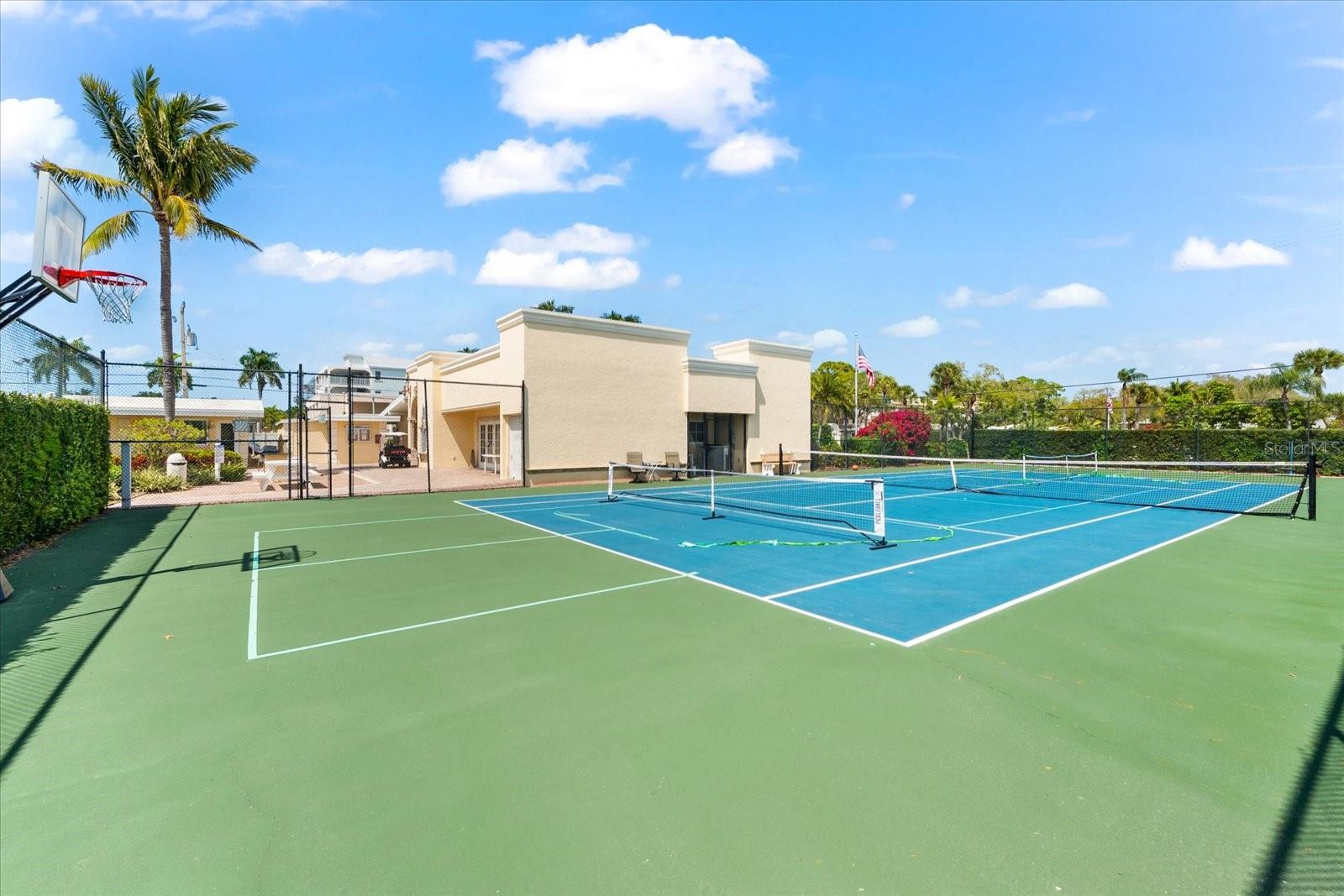 6006 MIDNIGHT PASS RD #8, SARASOTA, FL, 34242