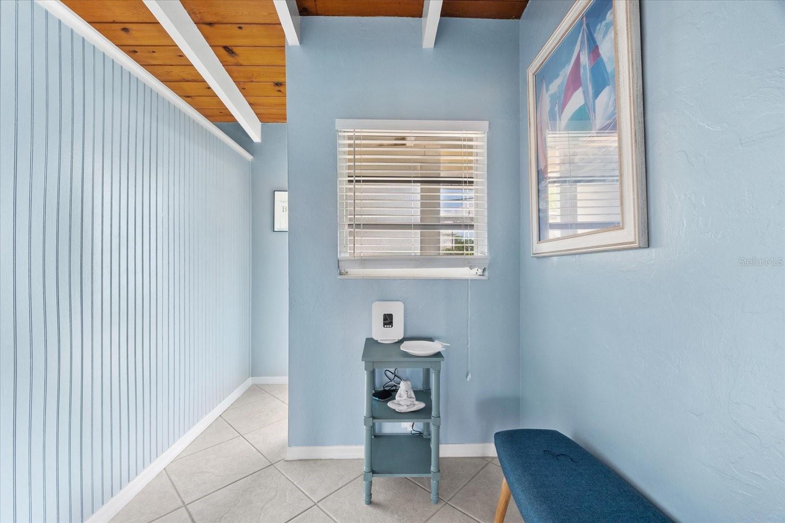 6006 MIDNIGHT PASS RD #8, SARASOTA, FL, 34242