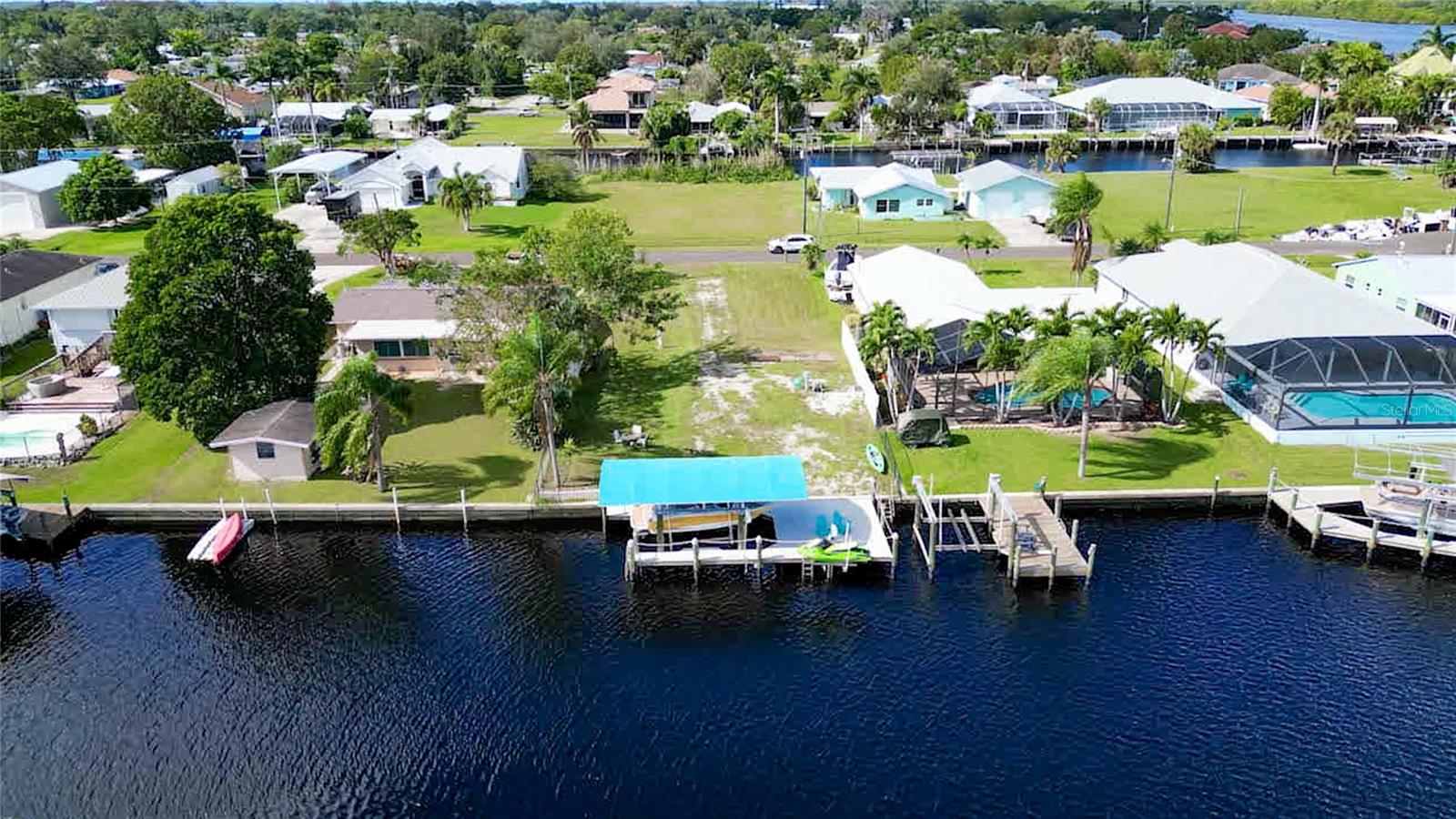 2044 ARUBA AVE, FORT MYERS, FL, 33905