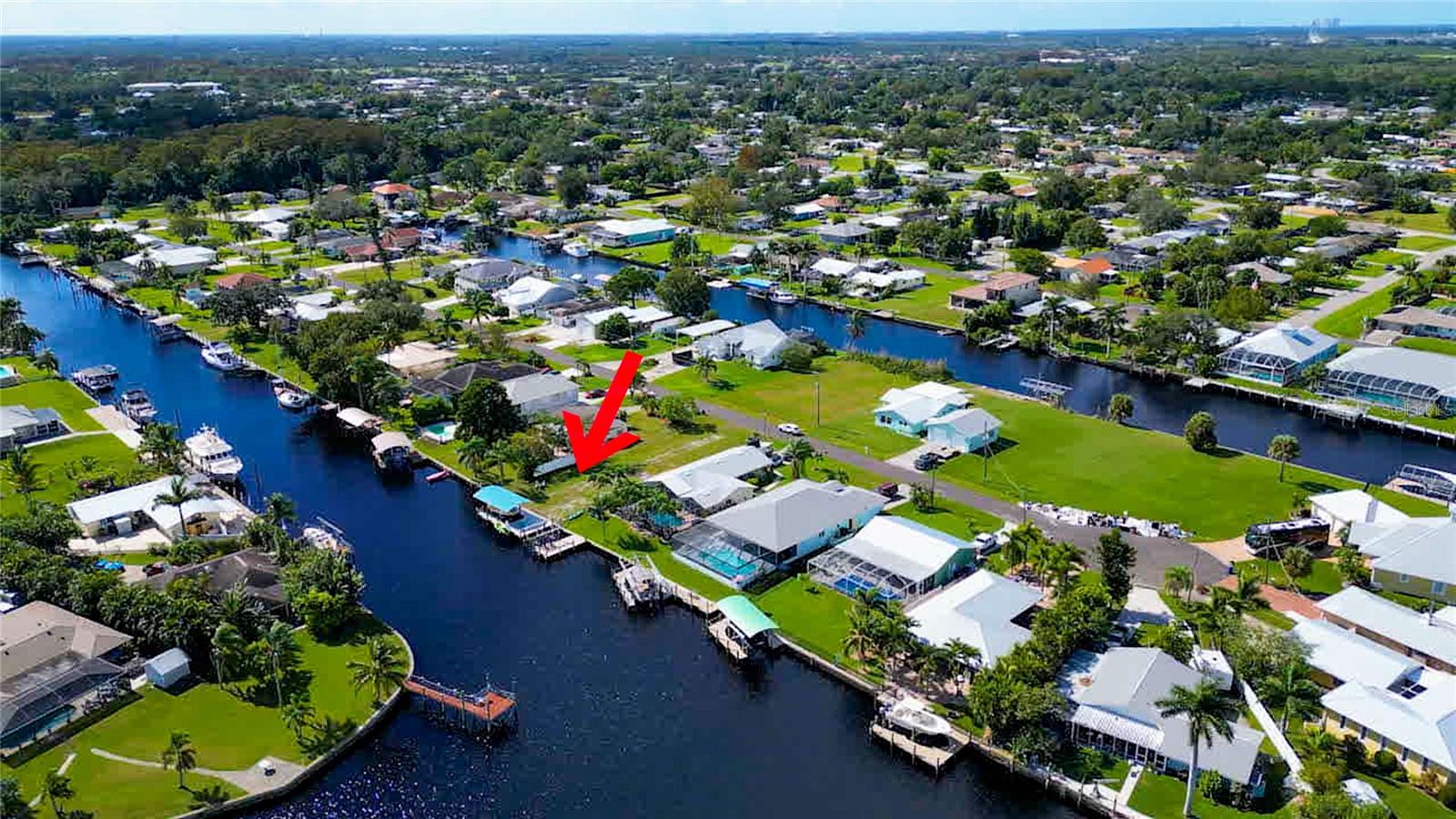2044 ARUBA AVE, FORT MYERS, FL, 33905