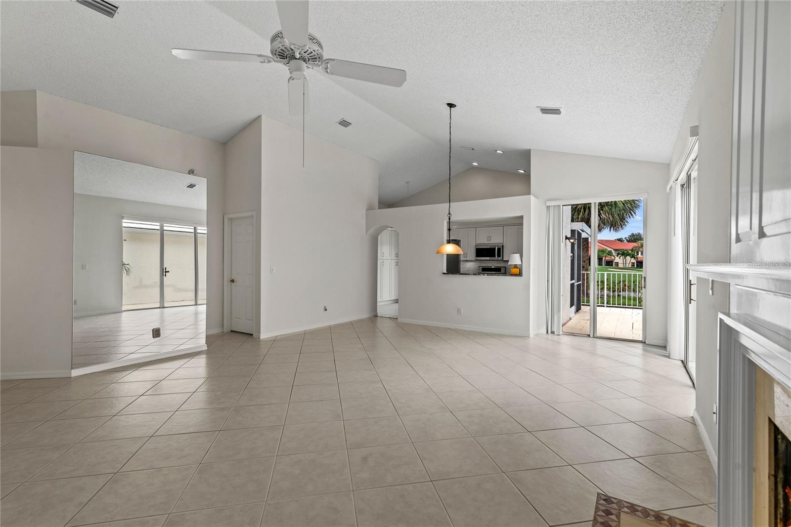 6 WINDSOR LN, PALM BEACH GARDENS, FL, 33418