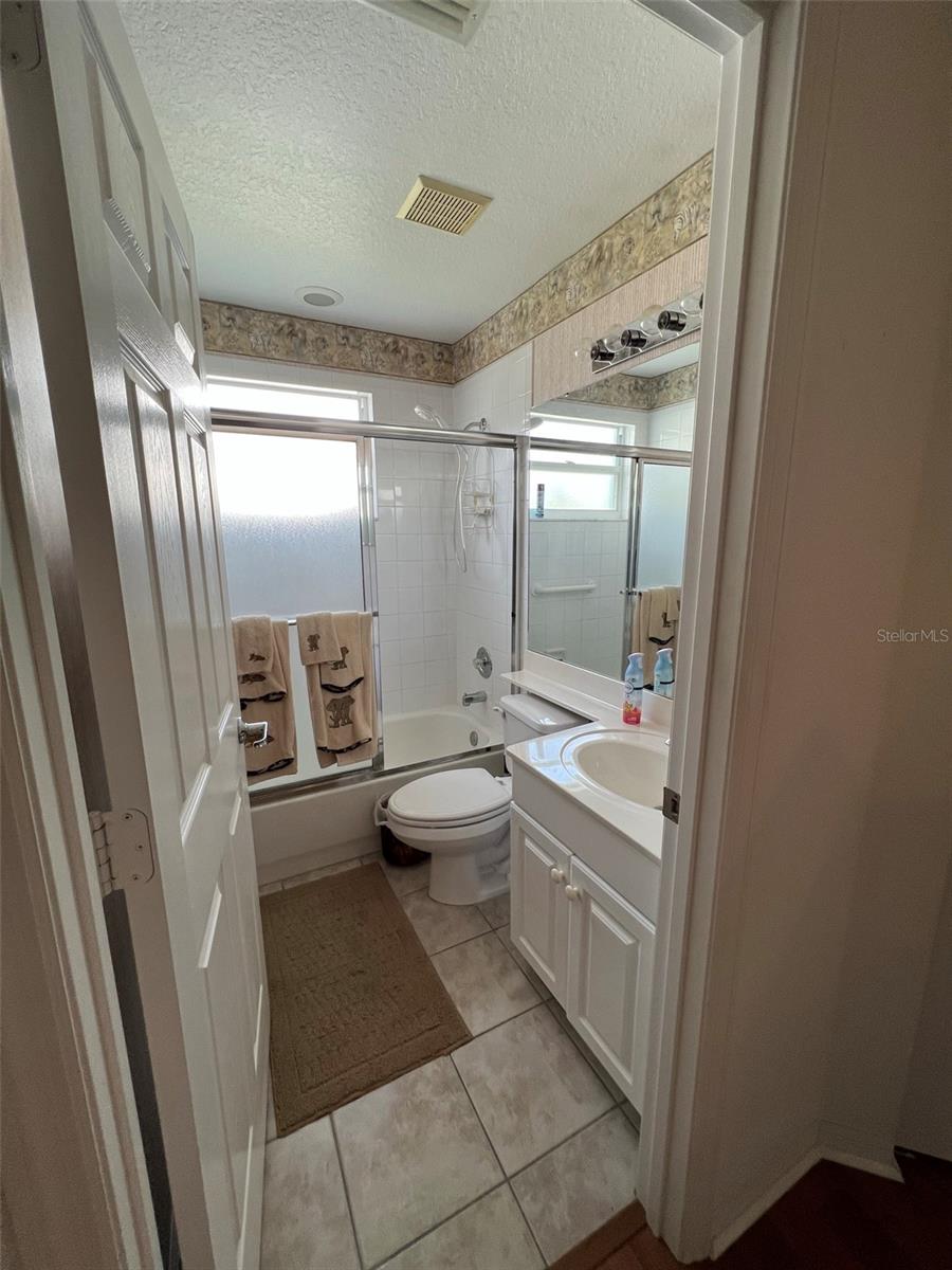 6632 PINEVIEW TER #10-201, BRADENTON, FL, 34203