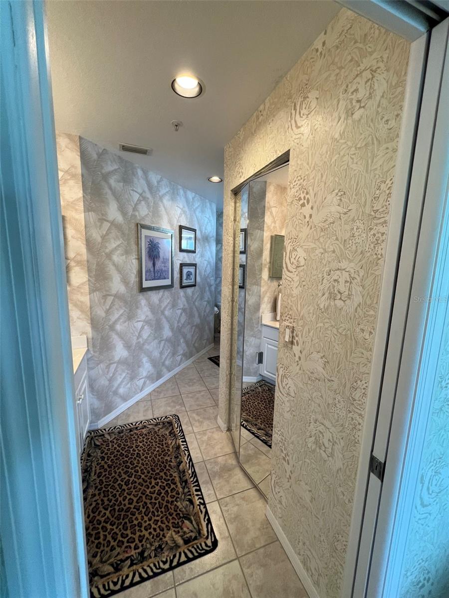 6632 PINEVIEW TER #10-201, BRADENTON, FL, 34203