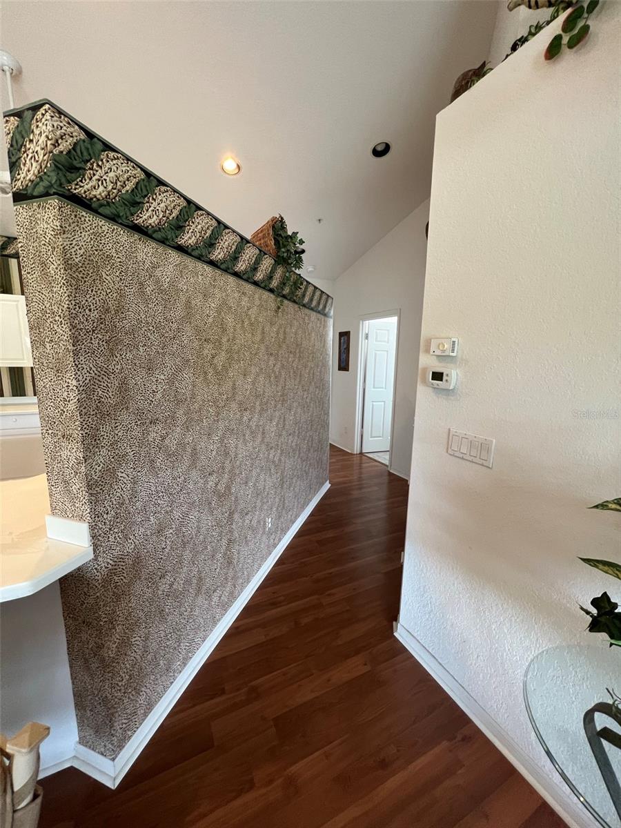 6632 PINEVIEW TER #10-201, BRADENTON, FL, 34203