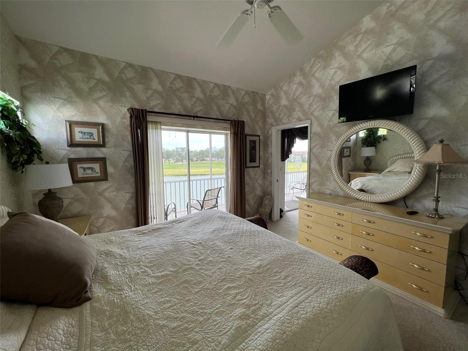 6632 PINEVIEW TER #10-201, BRADENTON, FL, 34203