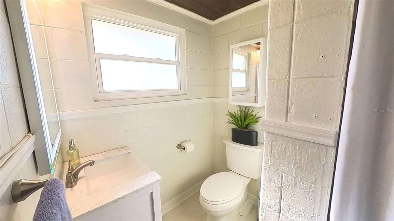 511 DONA DR, NOKOMIS, FL, 34275