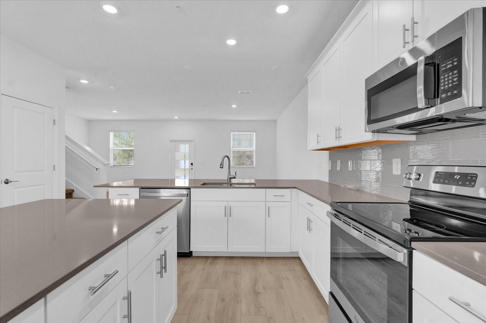 11209 LISTENING DR, ORLANDO, FL, 32832