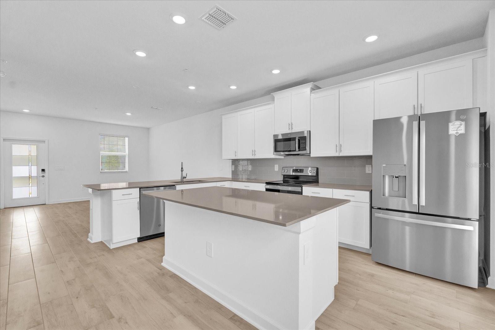 11209 LISTENING DR, ORLANDO, FL, 32832