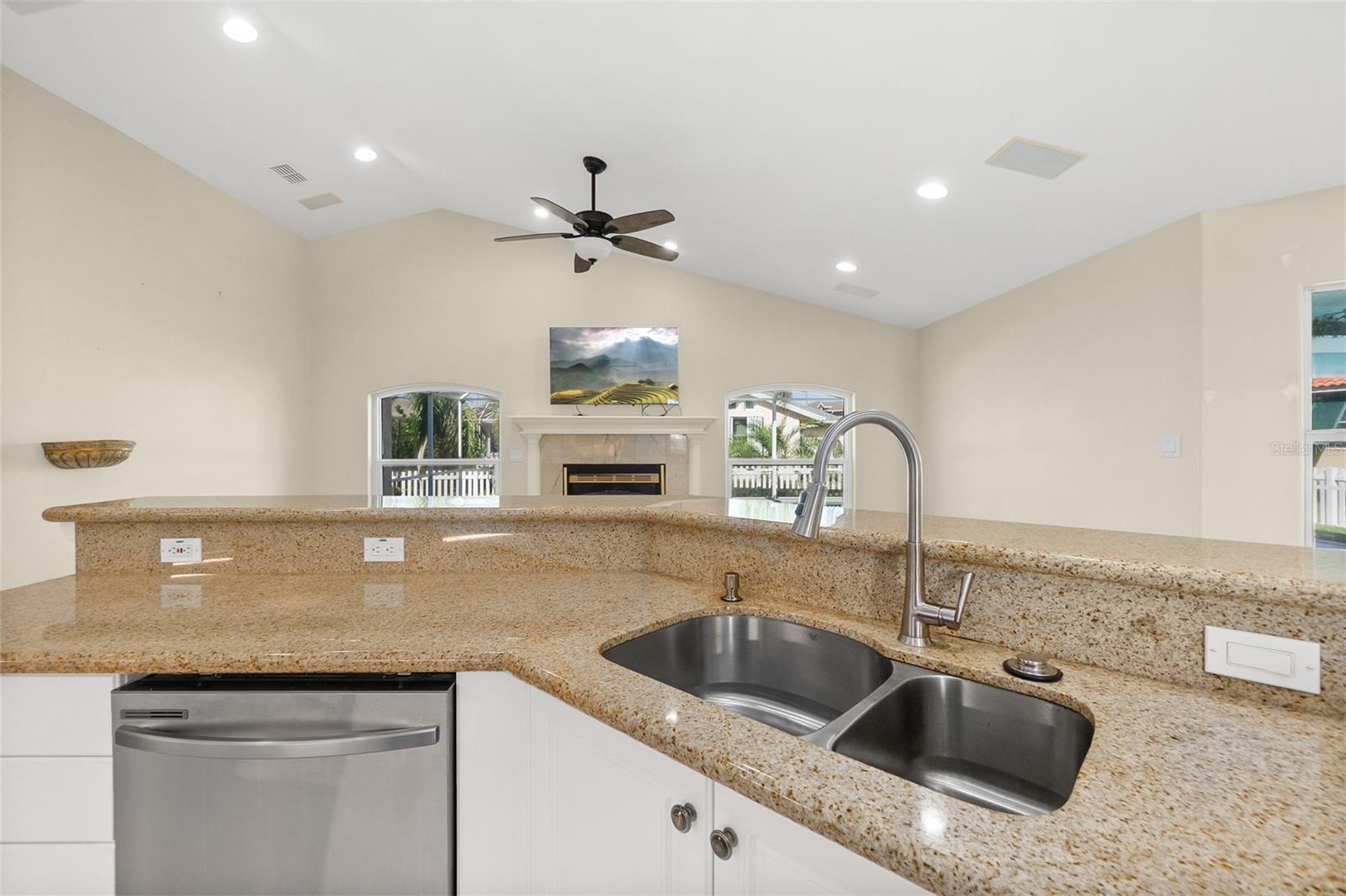 81 SOLEE RD, PALM COAST, FL, 32137