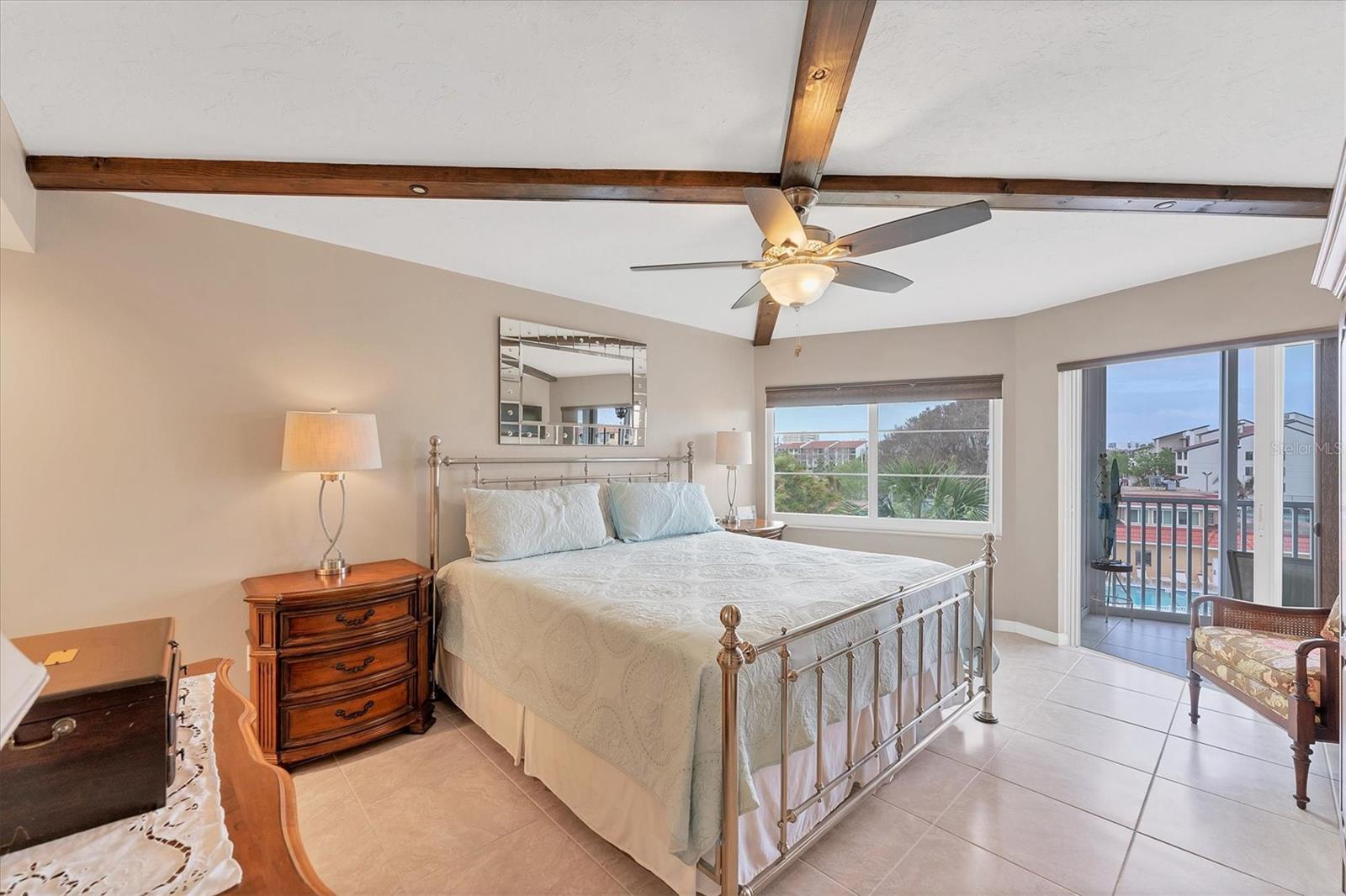 1215 S PORTOFINO DR #404, SARASOTA, FL, 34242