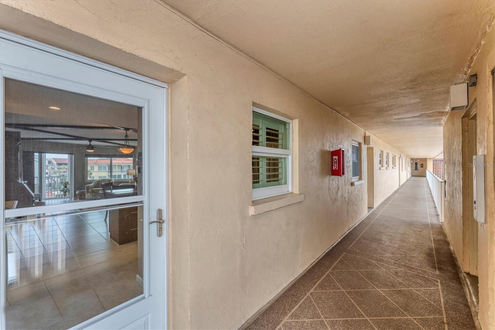 1215 S PORTOFINO DR #404, SARASOTA, FL, 34242
