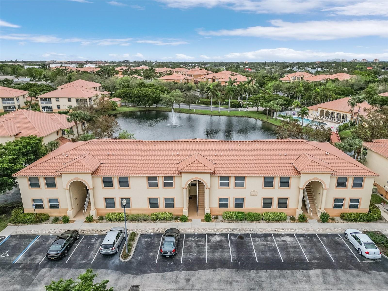 15440 BELLAMAR CIR #2916, FORT MYERS, FL, 33908