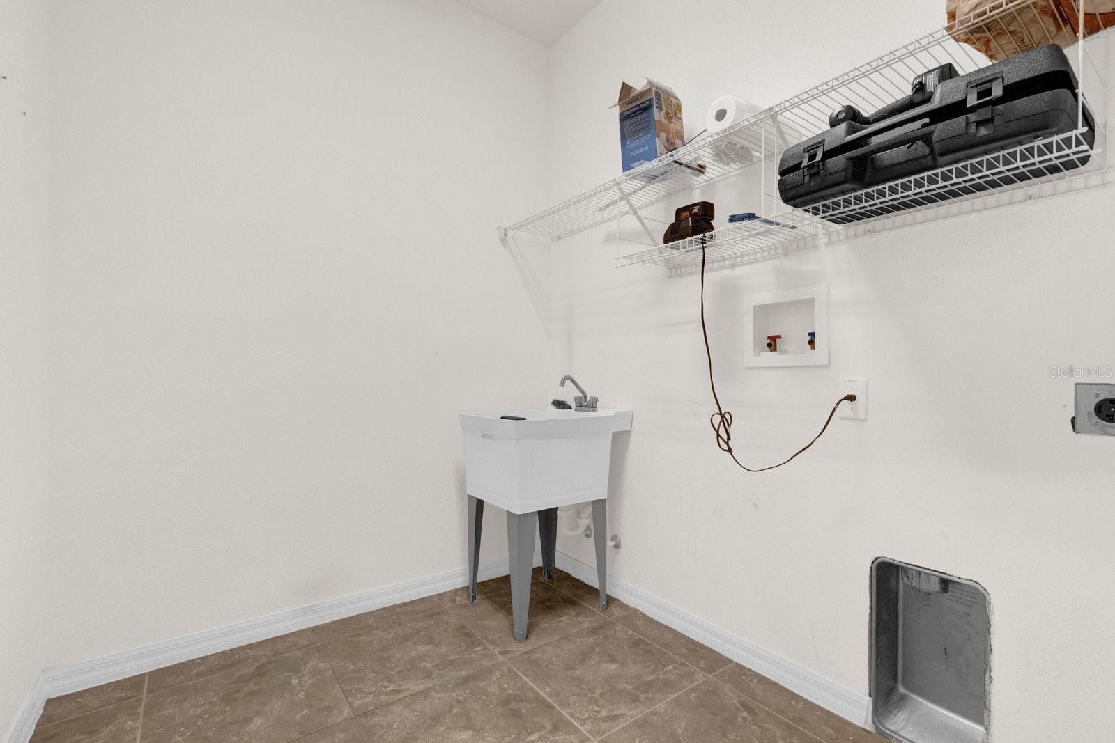 2153 PARROT FISH DR, HOLIDAY, FL, 34691