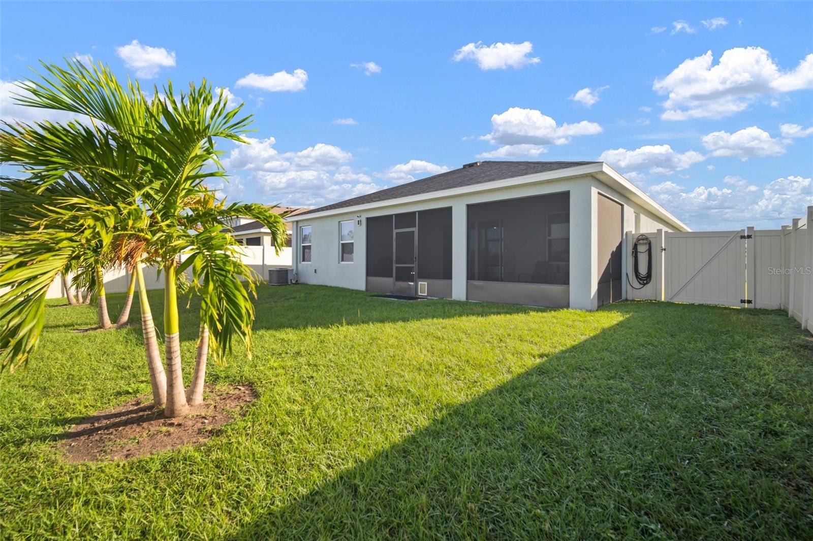 16784 GLACIER BAY LOOP, WIMAUMA, FL, 33598